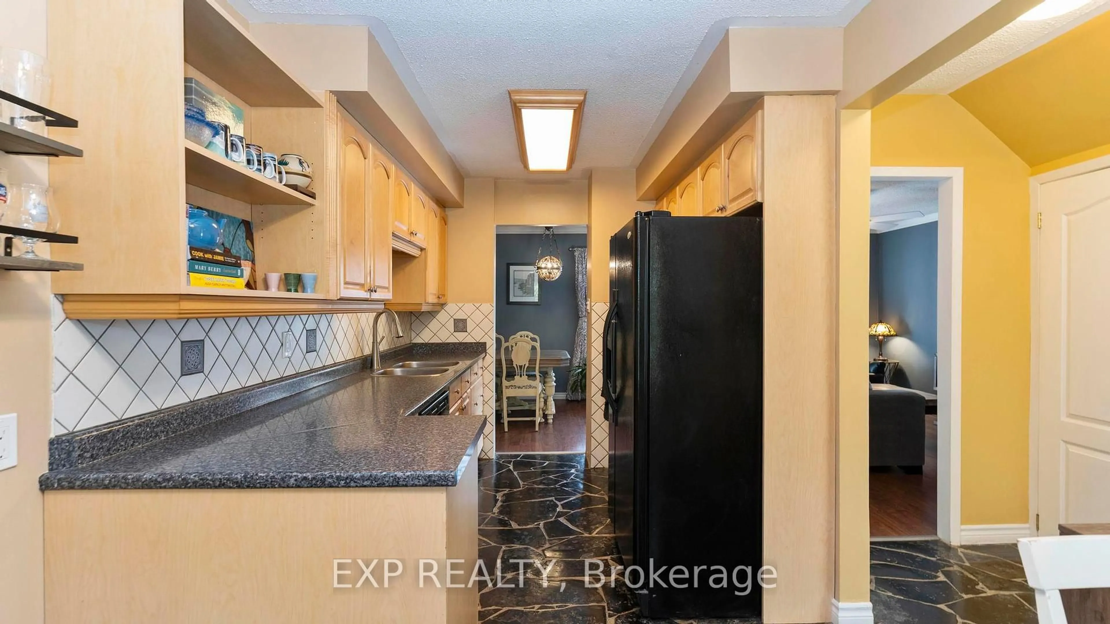 Unknown for 116 Glenroy Cres, London South Ontario N5Z 4H7