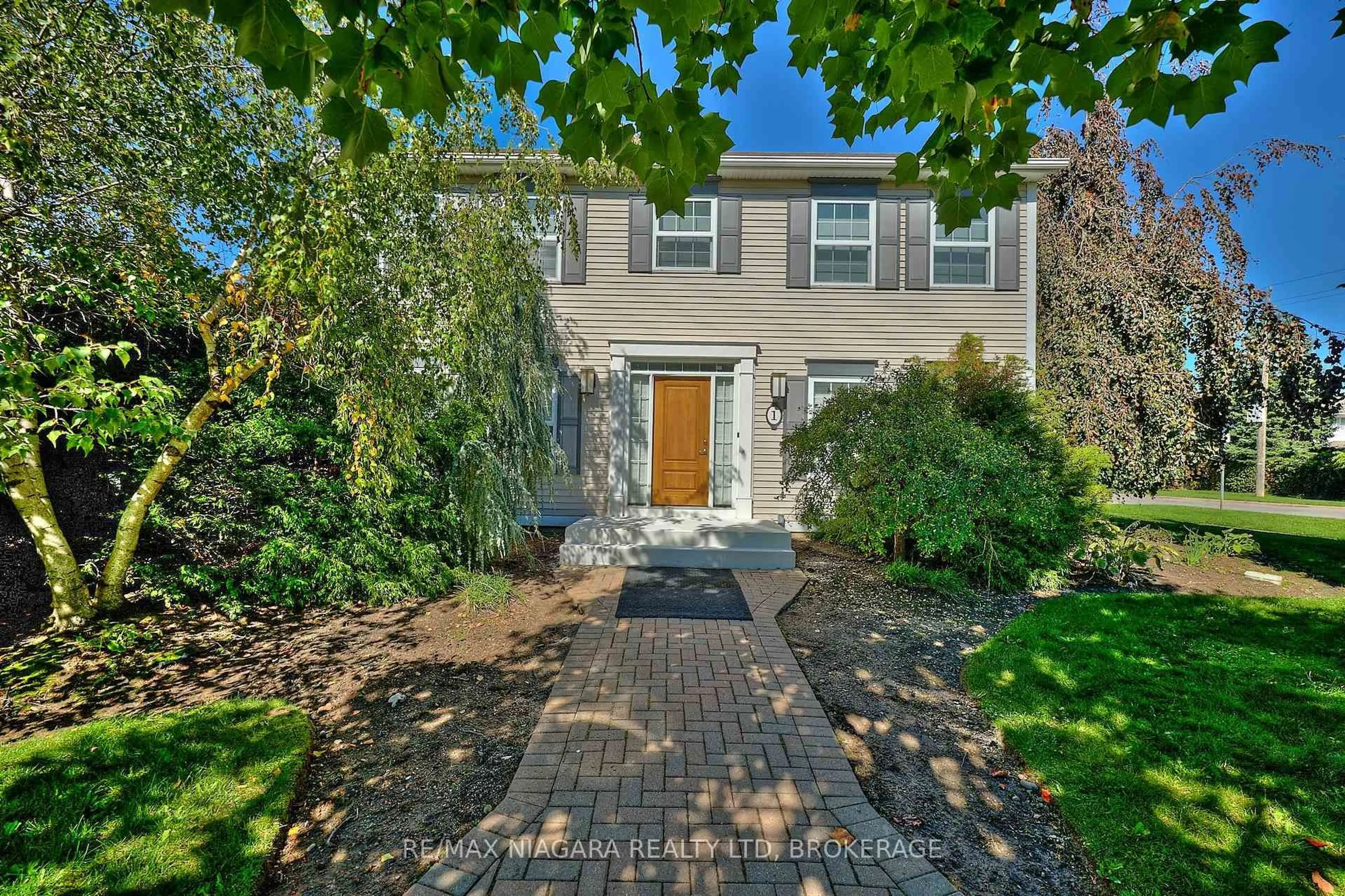 Unknown for 1 Breckenridge Blvd, St. Catharines Ontario L2W 1A7