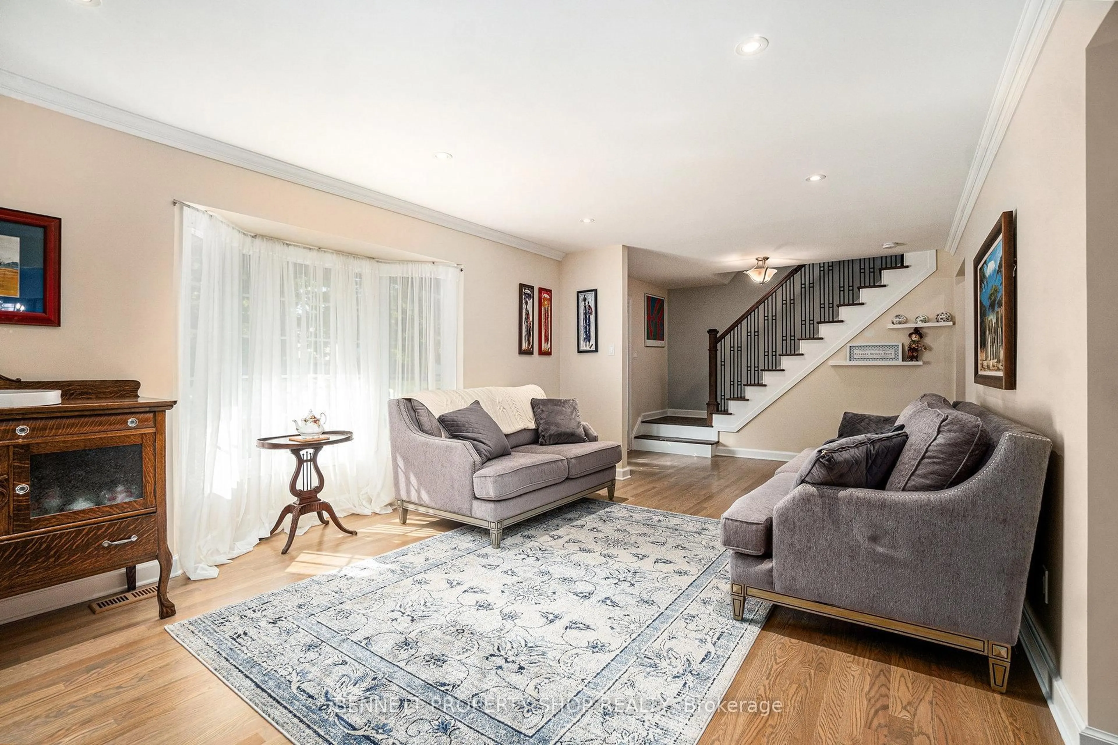 Living room with furniture, unknown for 21 Pattermead Cres, Ottawa Ontario K1V 0A1