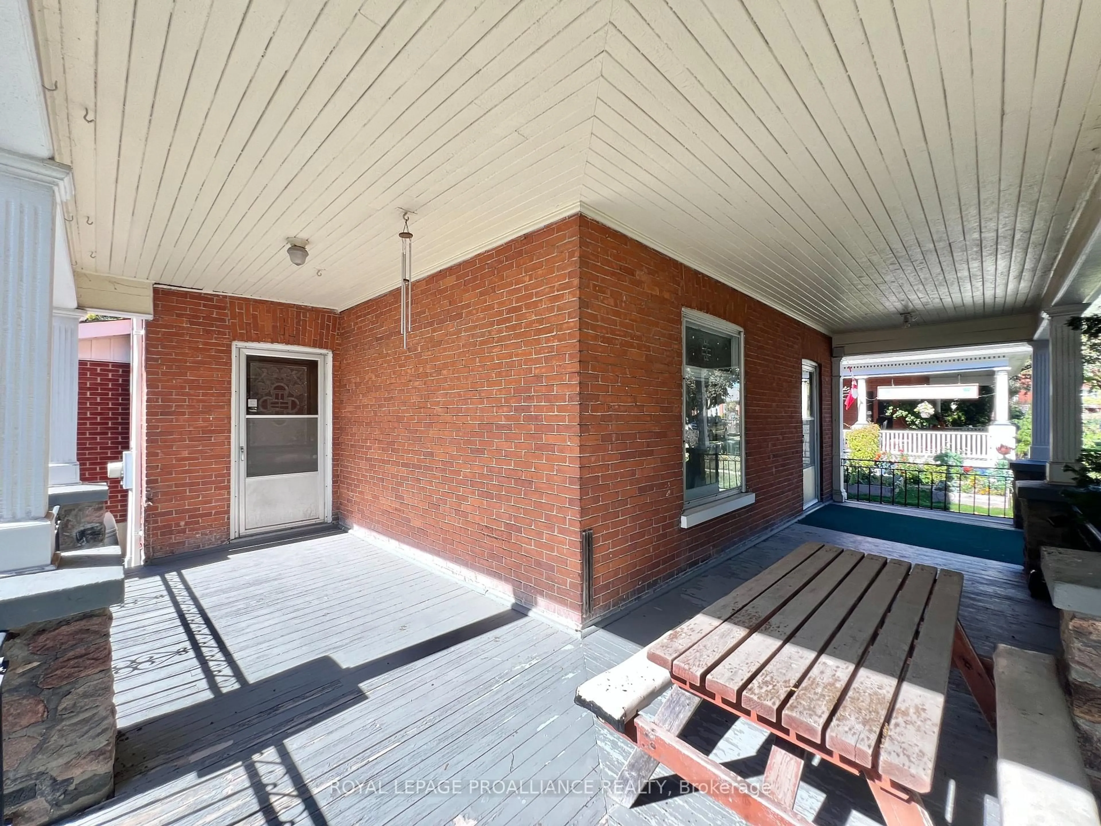 Unknown for 282 George St, Belleville Ontario K8N 3H9