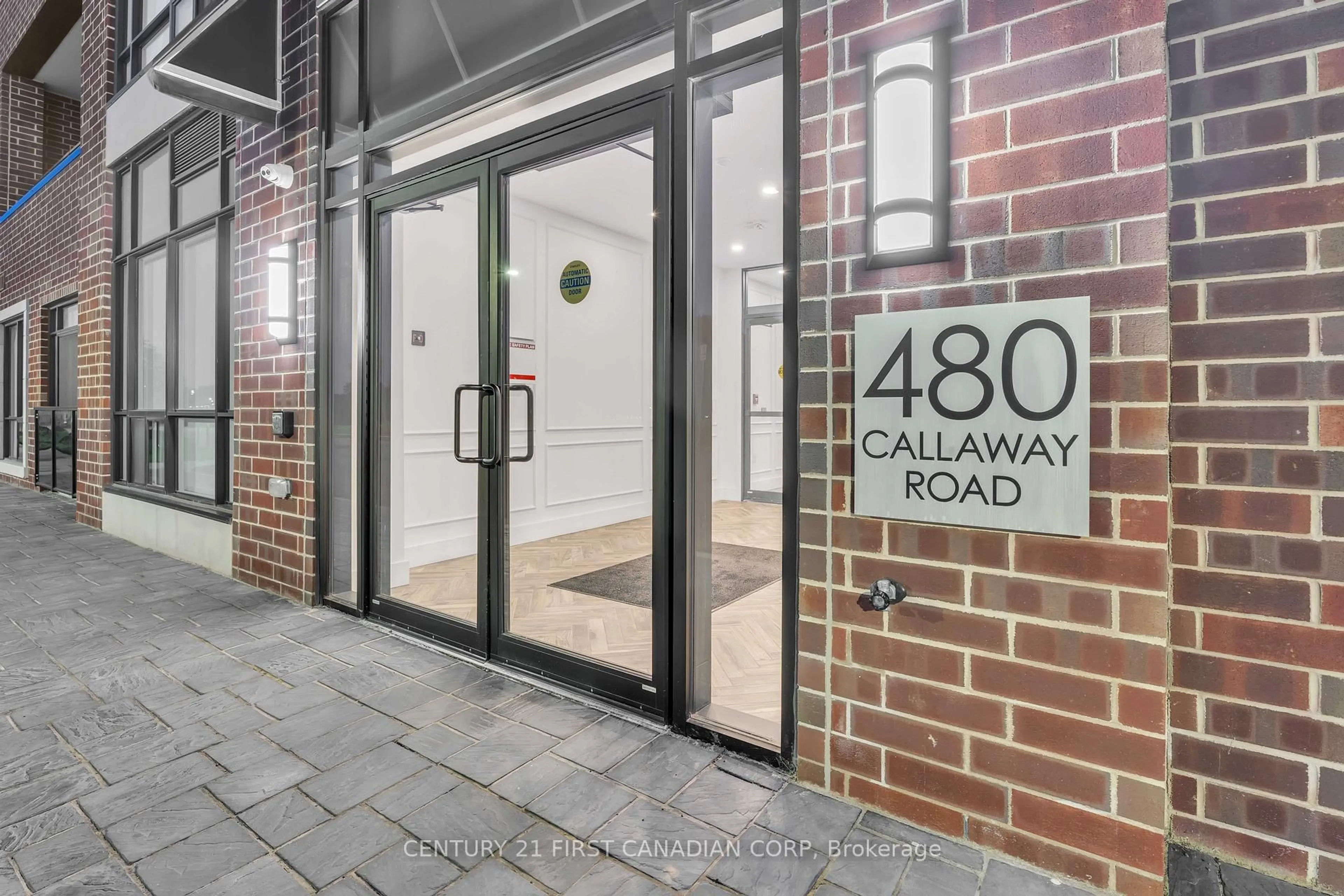 Indoor entryway for 480 Callaway Rd #617, London North Ontario N6G 0N8
