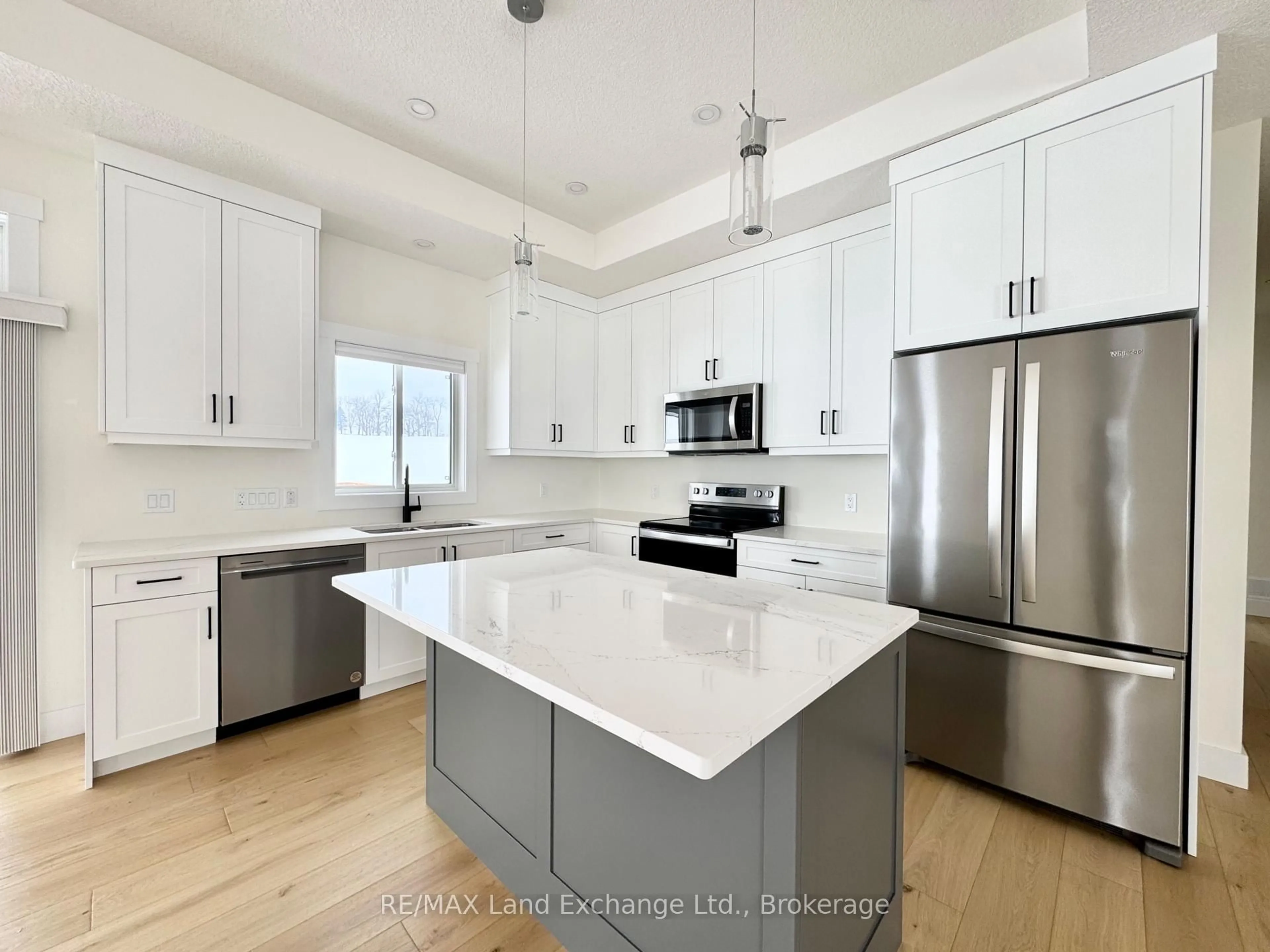 Open concept kitchen, unknown for 4829 BRUCE ROAD 3, Saugeen Shores Ontario N0H 2C7