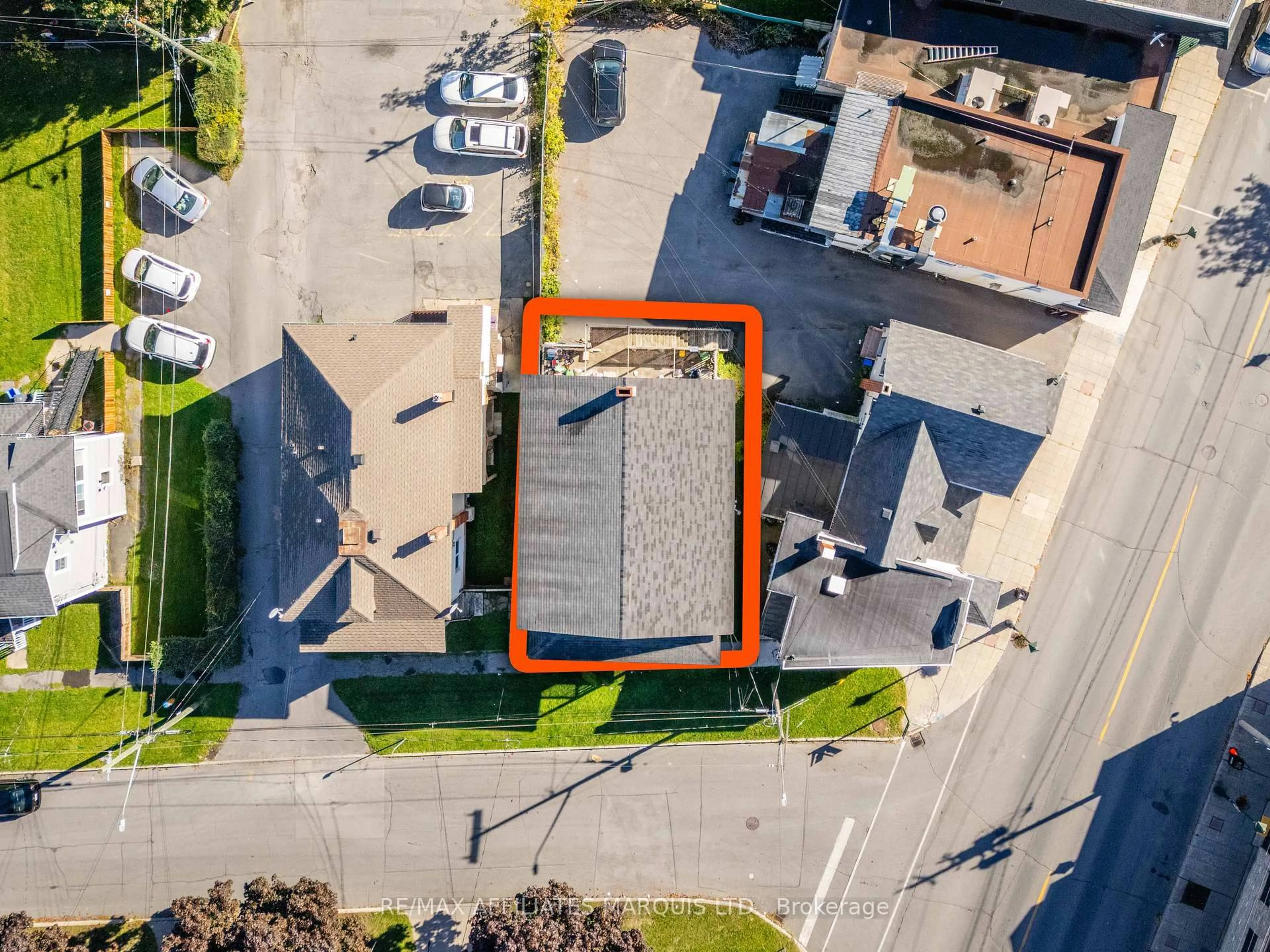 A pic from outside/outdoor area/front of a property/back of a property/a pic from drone, building for 2 Baldwin Ave, Cornwall Ontario K6H 4H6
