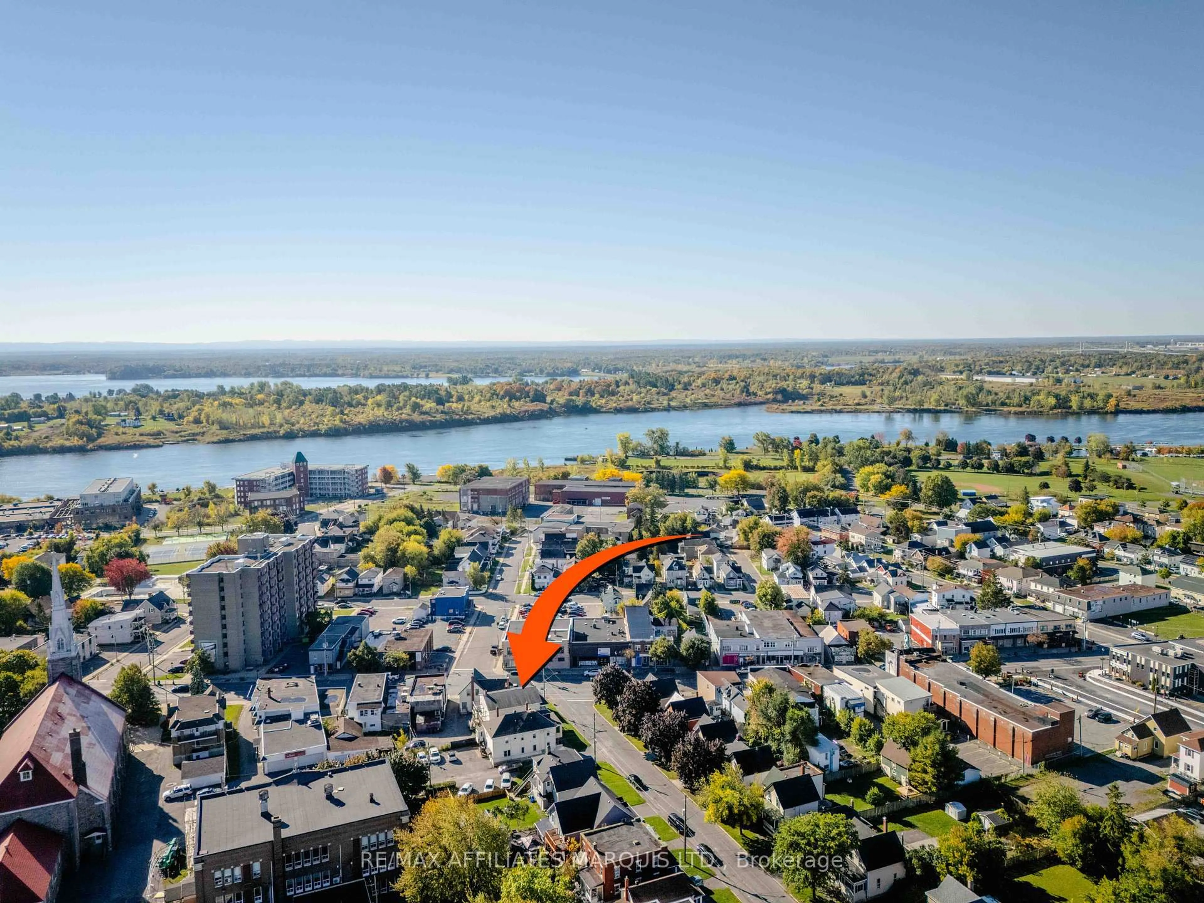 A pic from outside/outdoor area/front of a property/back of a property/a pic from drone, water/lake/river/ocean view for 2 Baldwin Ave, Cornwall Ontario K6H 4H6