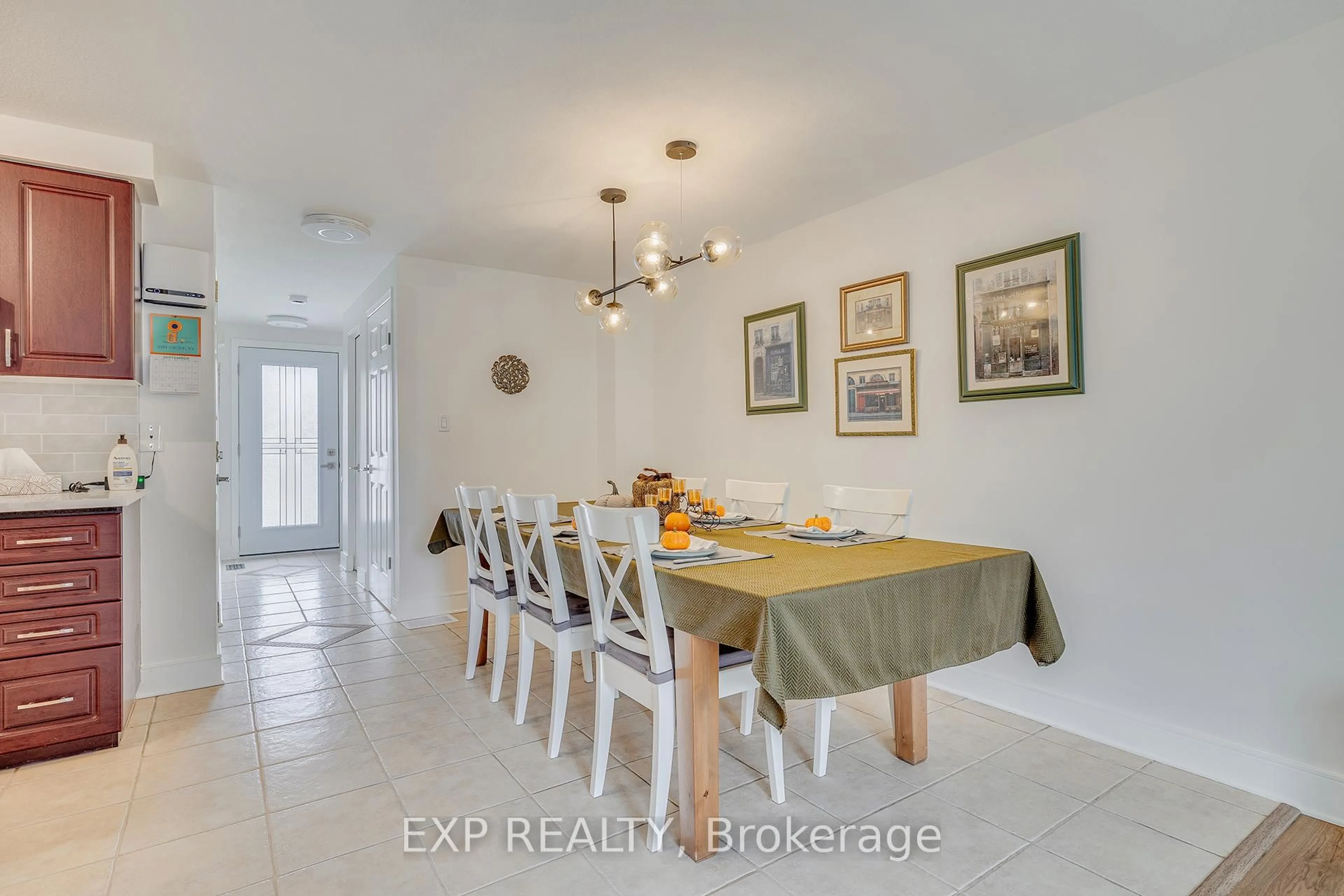 Dining room, ceramic/tile floor for 220 Prosperity Dr, Kitchener Ontario N2E 4E5
