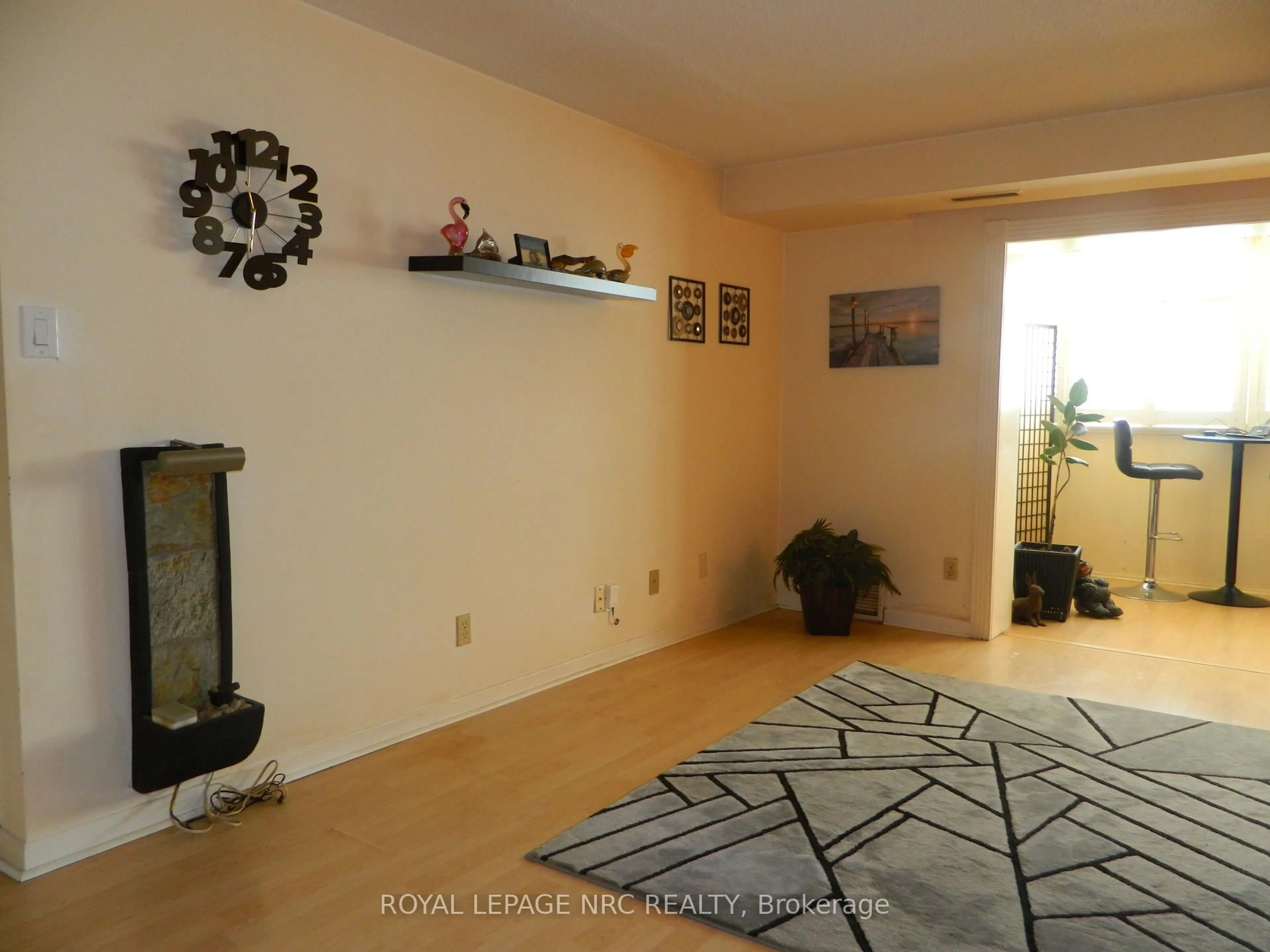 Unknown for 276 Oakdale Ave #201, St. Catharines Ontario L2P 3S5