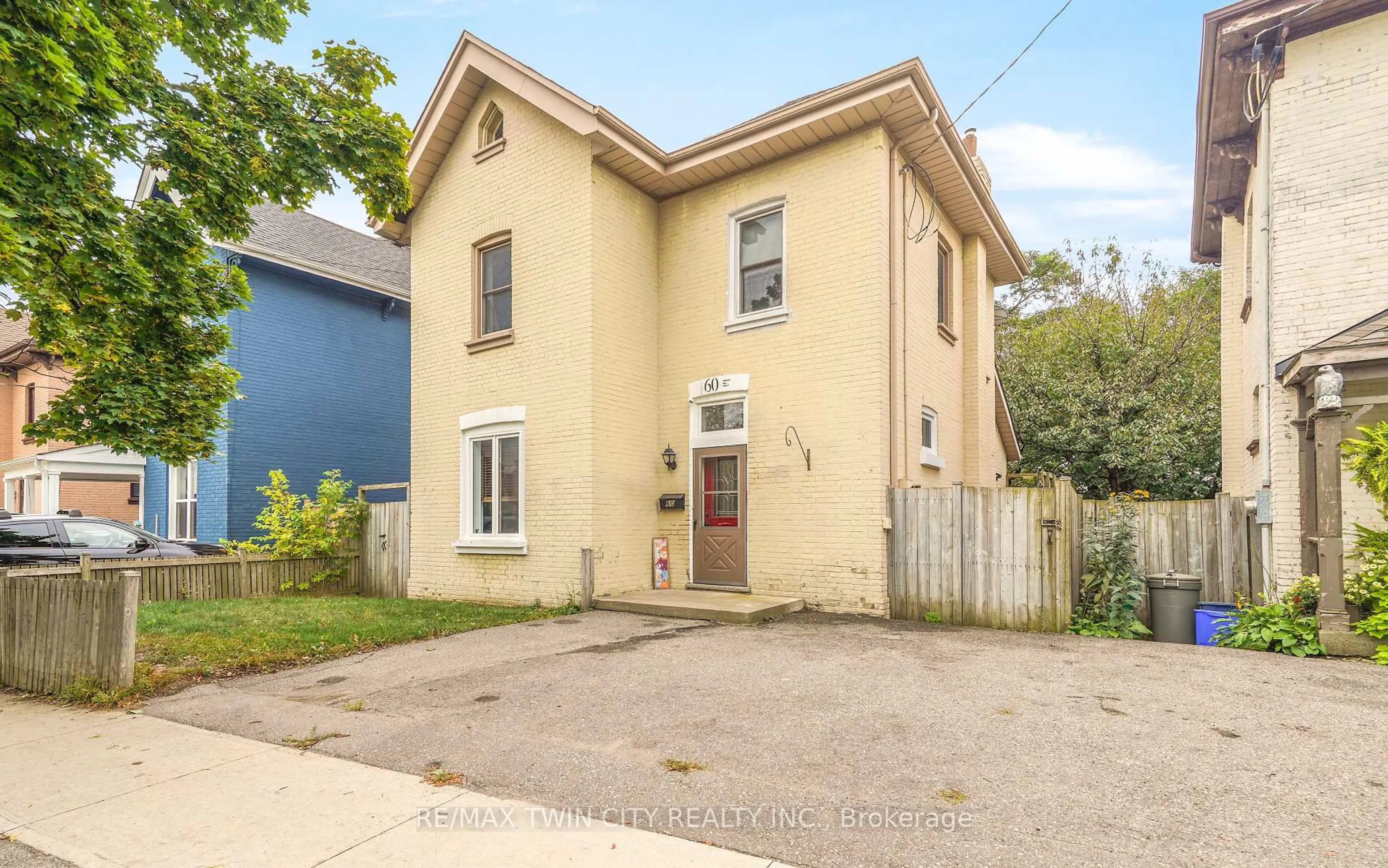 A pic from outside/outdoor area/front of a property/back of a property/a pic from drone, street for 60 Terrace Hill St, Brantford Ontario N3R 1G1