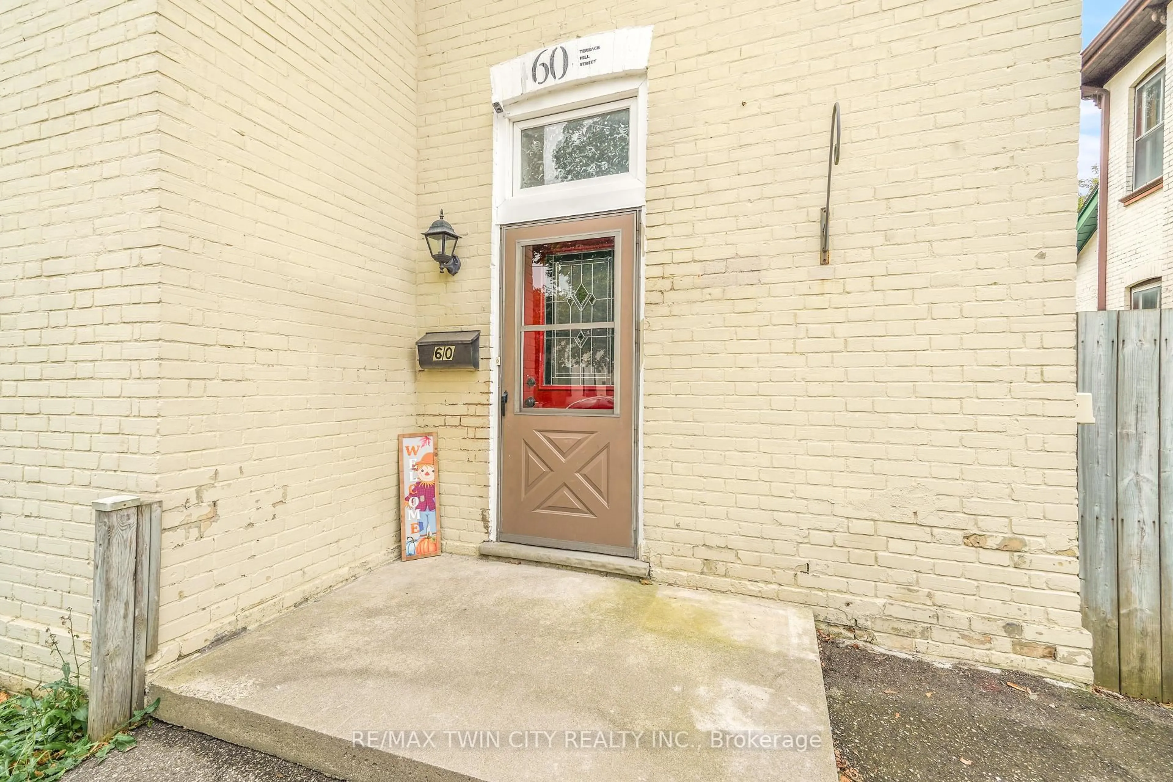 Unknown for 60 Terrace Hill St, Brantford Ontario N3R 1G1
