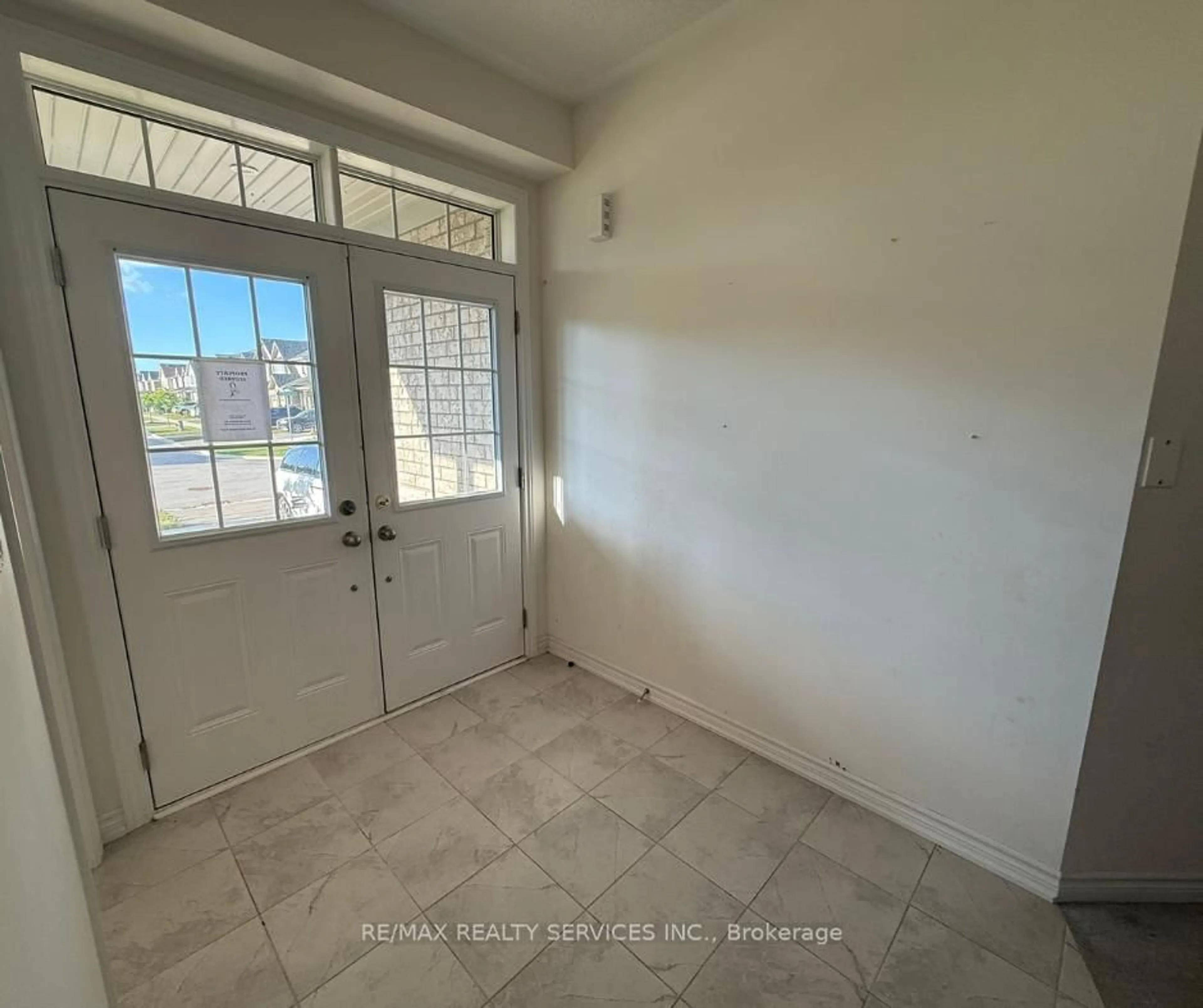 A pic of a room for 620 McMullen St, Shelburne Ontario L9V 3X5