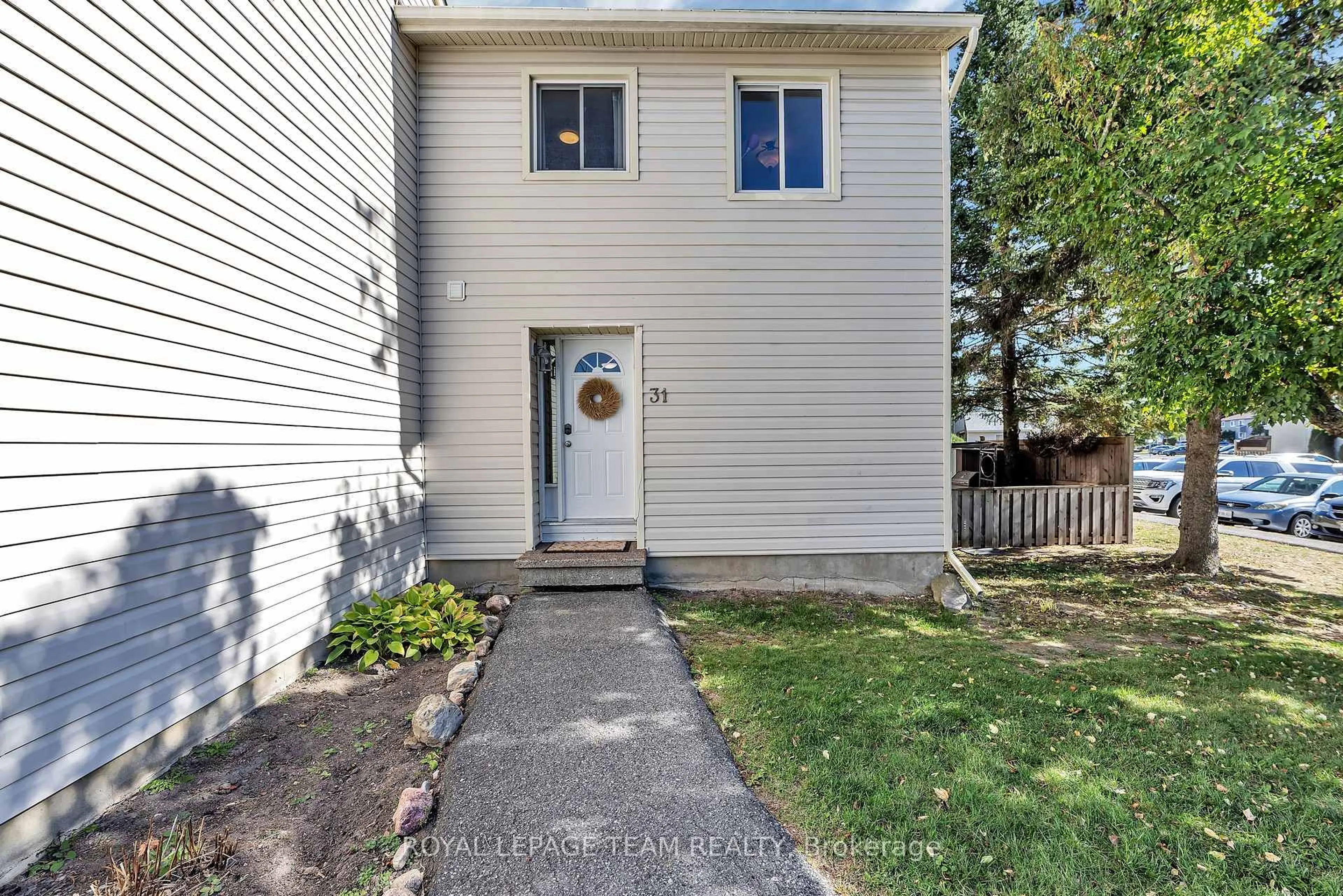 Unknown for 31 Malvern Dr #10, Ottawa Ontario K2J 1M8