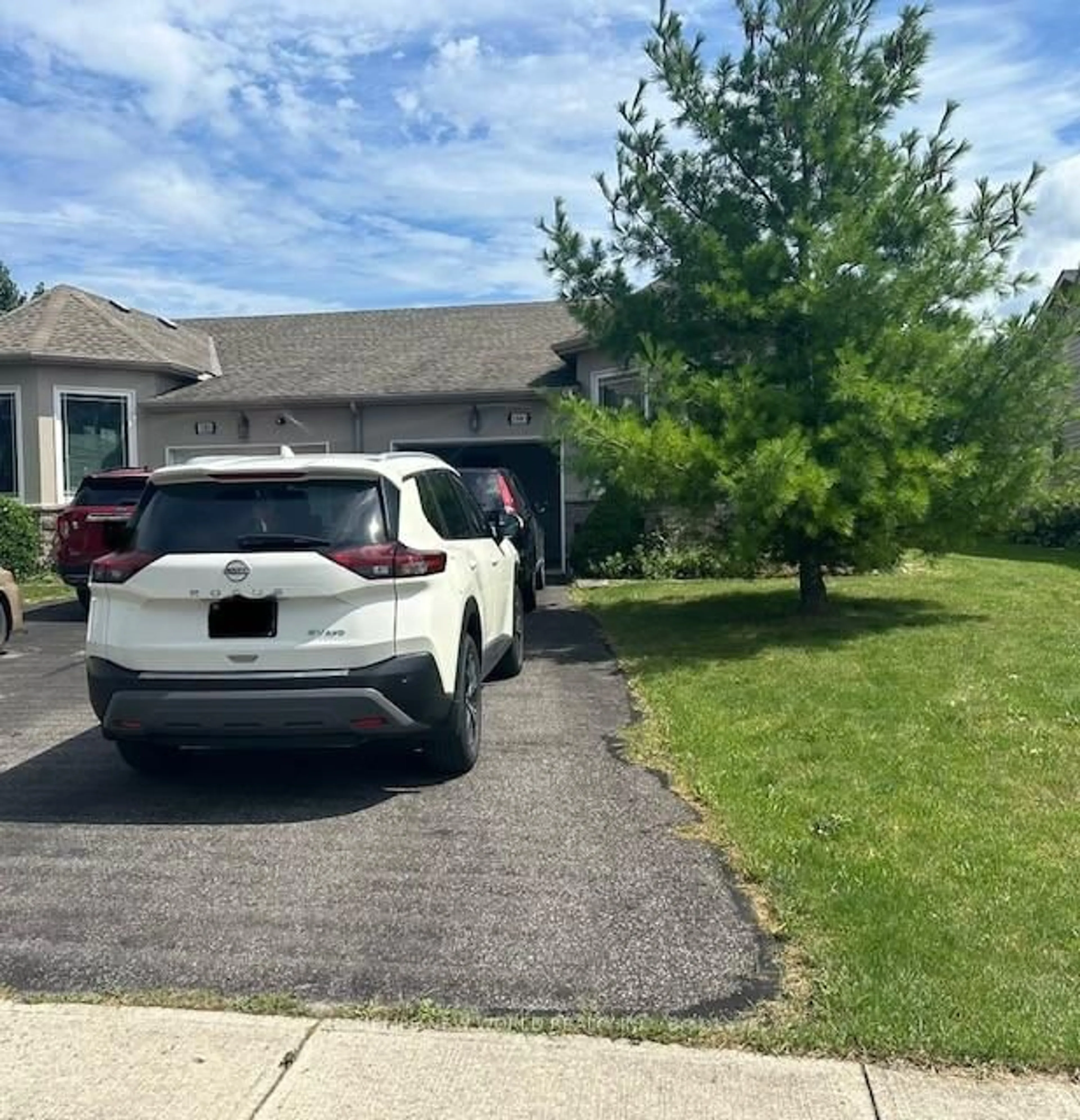 A pic from outside/outdoor area/front of a property/back of a property/a pic from drone, street for 2381 9th Ave, Owen Sound Ontario N4K 3H4