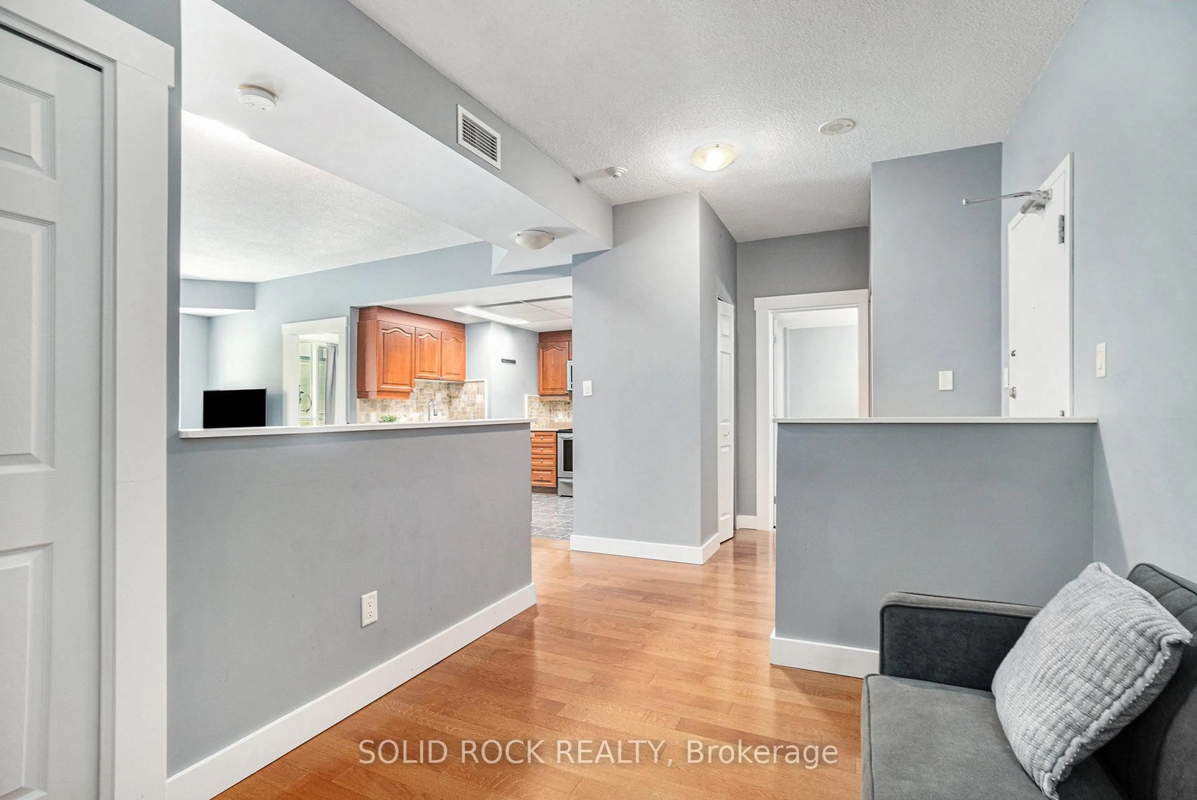 Unknown for 134 York St #202, Ottawa Ontario K1N 1K8