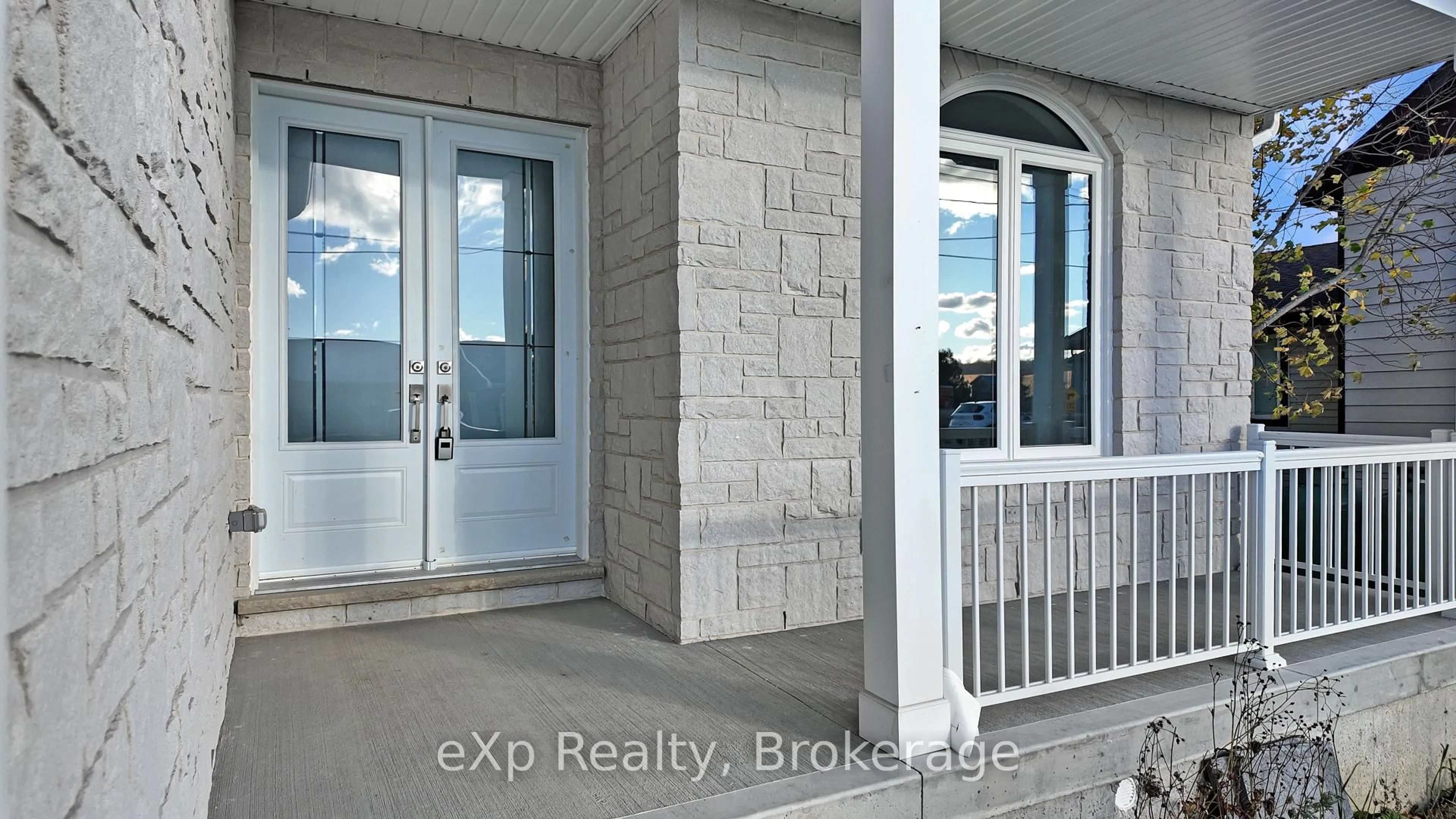 Indoor entryway for 221 Forler St, West Grey Ontario N0G 2M0
