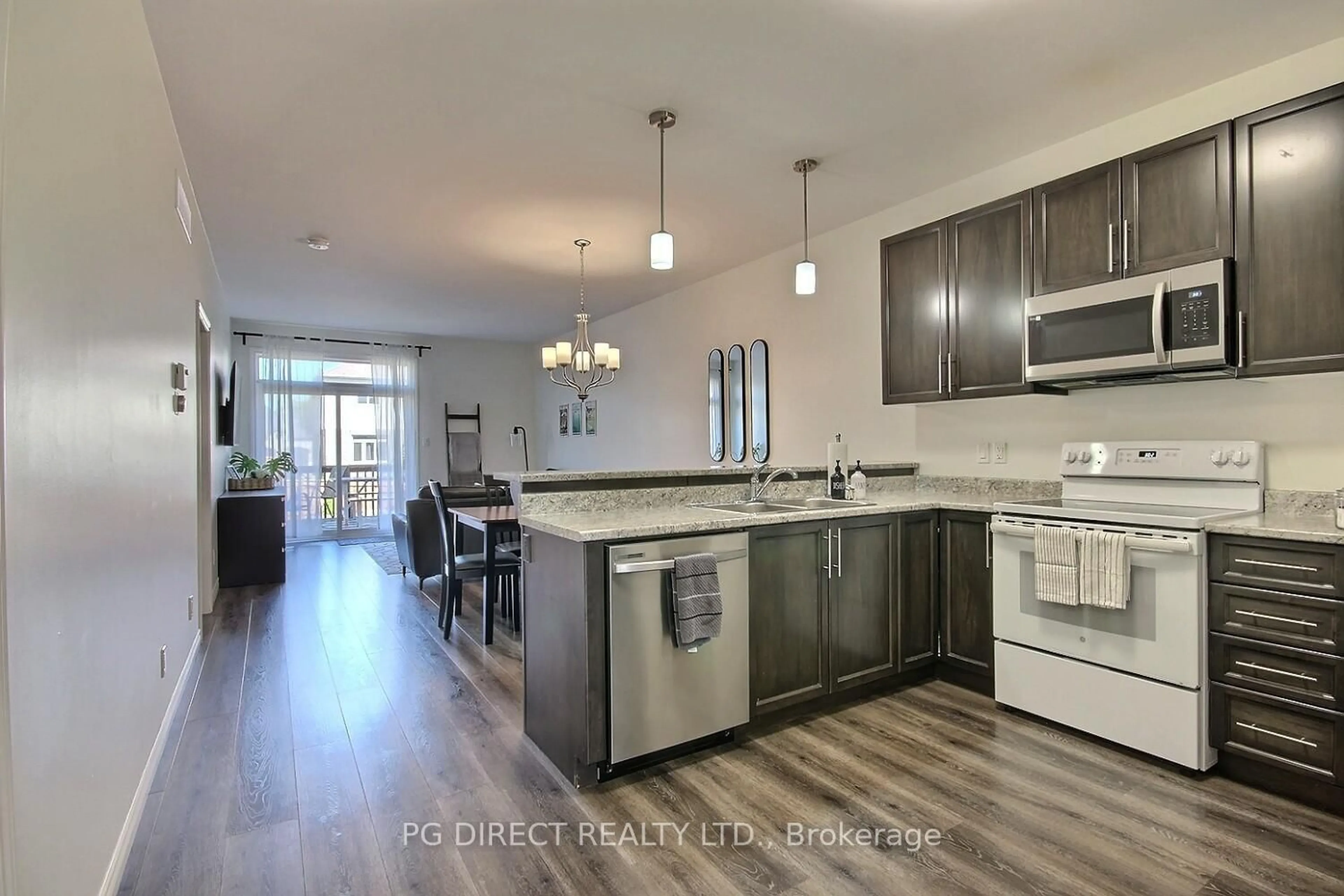 Open concept kitchen, unknown for 60 Ledgerock Crt, Quinte West Ontario K8R 0A1