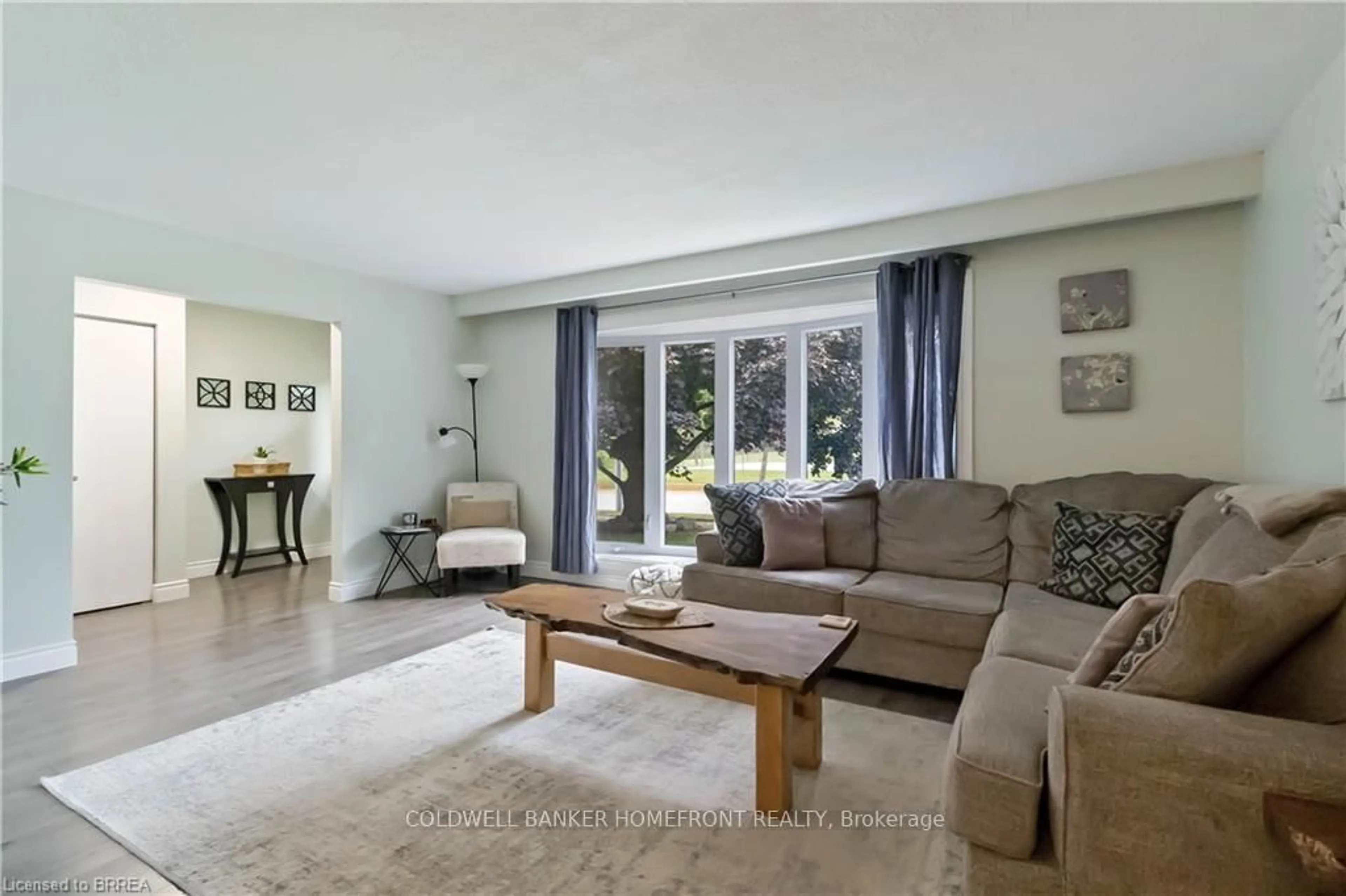 Living room with furniture, unknown for 8 Sandy Row, Brantford Ontario N3T 5Z4