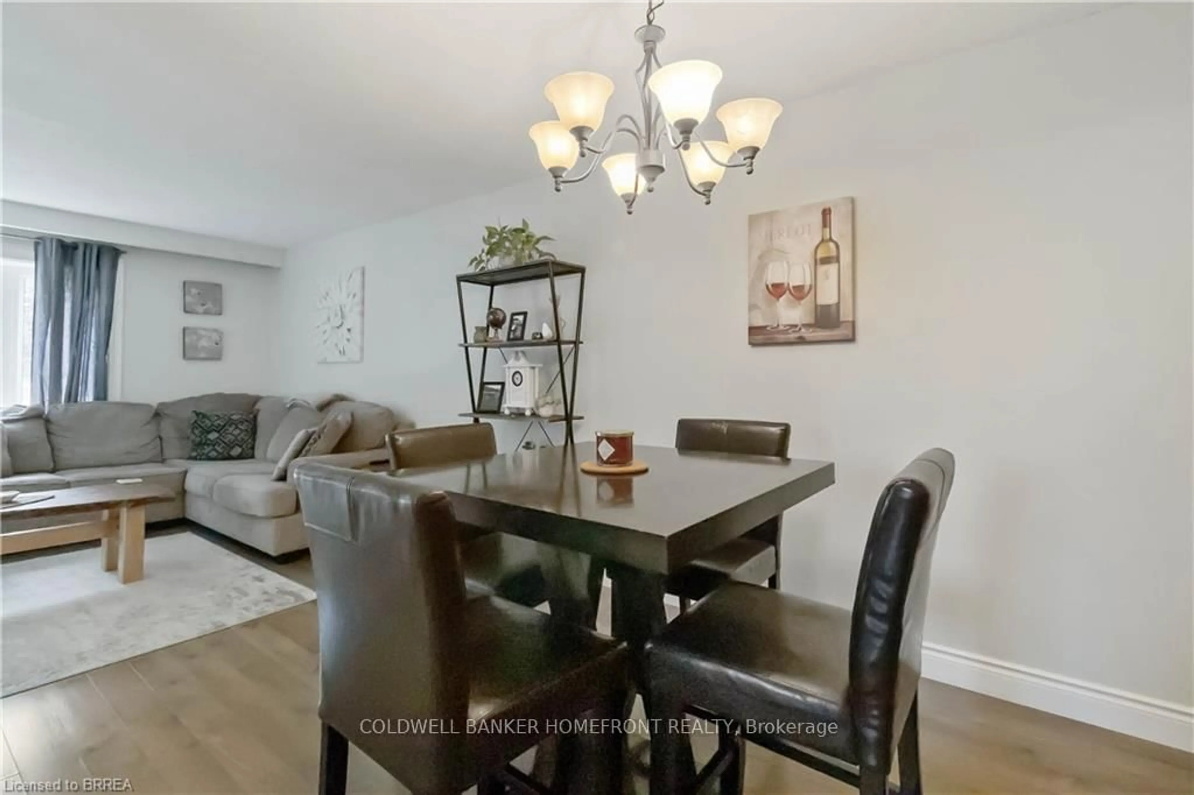 Dining room, wood/laminate floor for 8 Sandy Row, Brantford Ontario N3T 5Z4