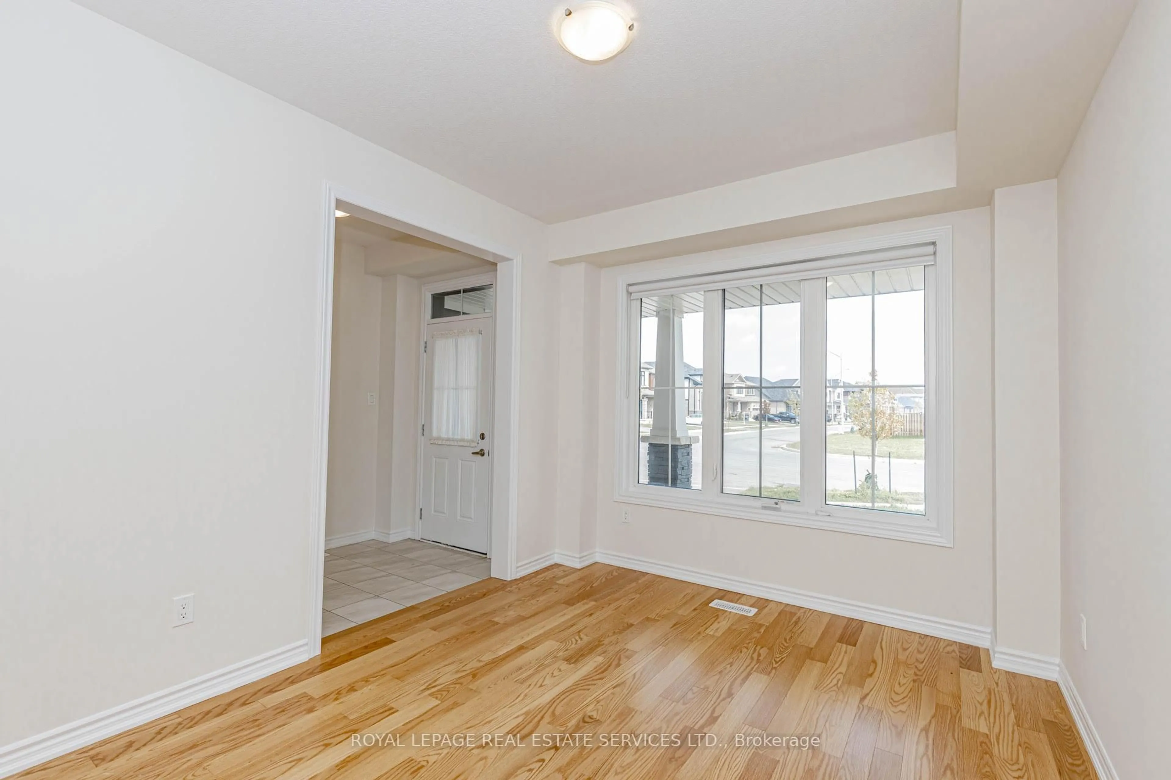 A pic of a room for 96 Explorer Way, Thorold Ontario L2V 0K3