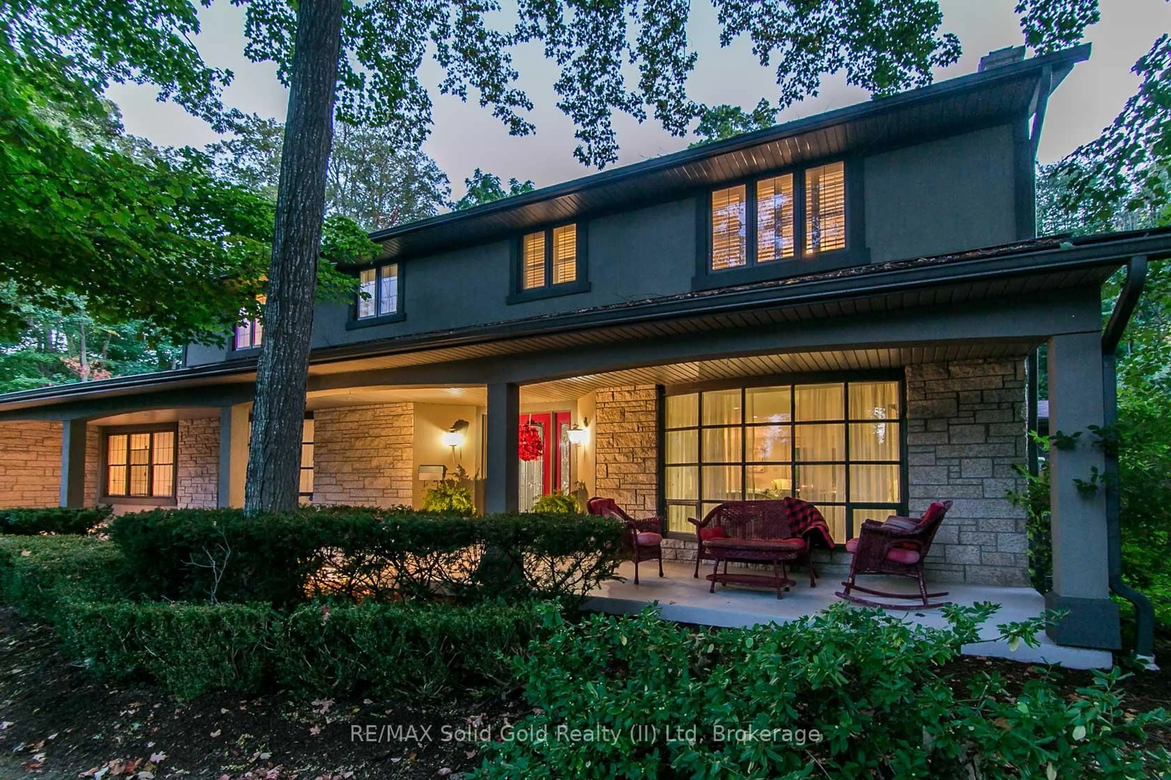 Home with brick exterior material, street for 358 Green Acres Dr, Waterloo Ontario N2K 1Z1