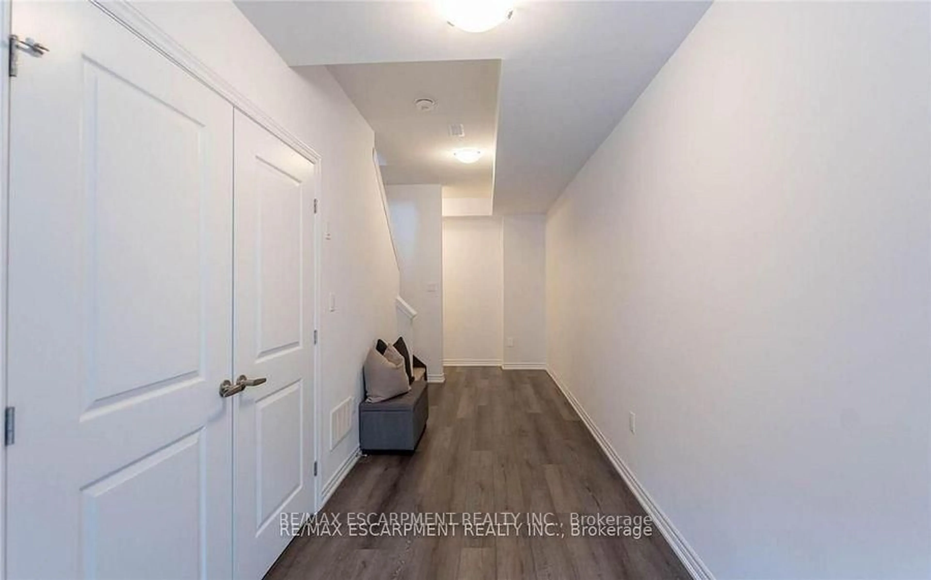 Unknown for 61 Soho St #85, Hamilton Ontario L8J 0M6