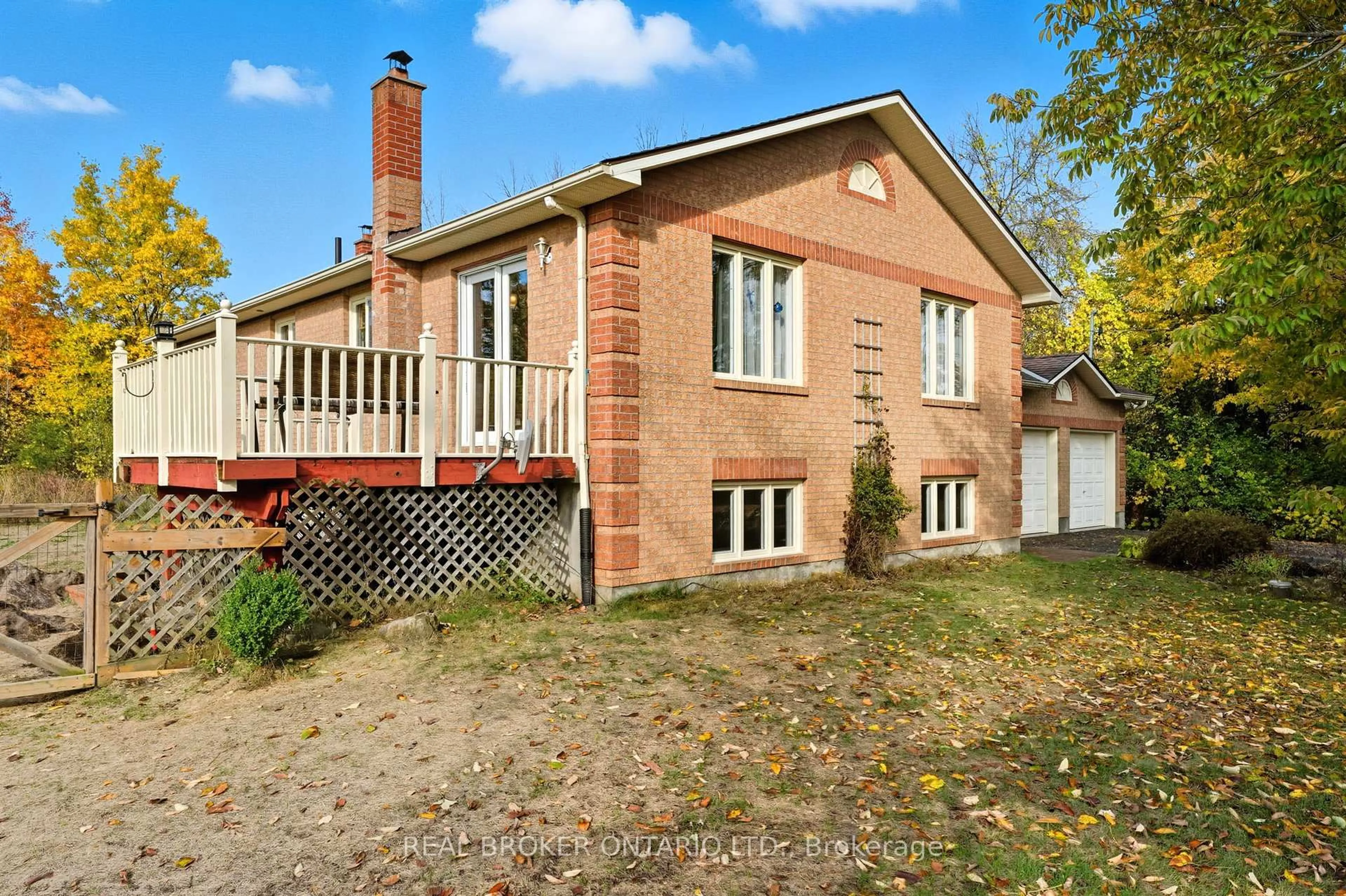 Home with brick exterior material, building for 18 Smith Rd, North Grenville Ontario K0G 1T0