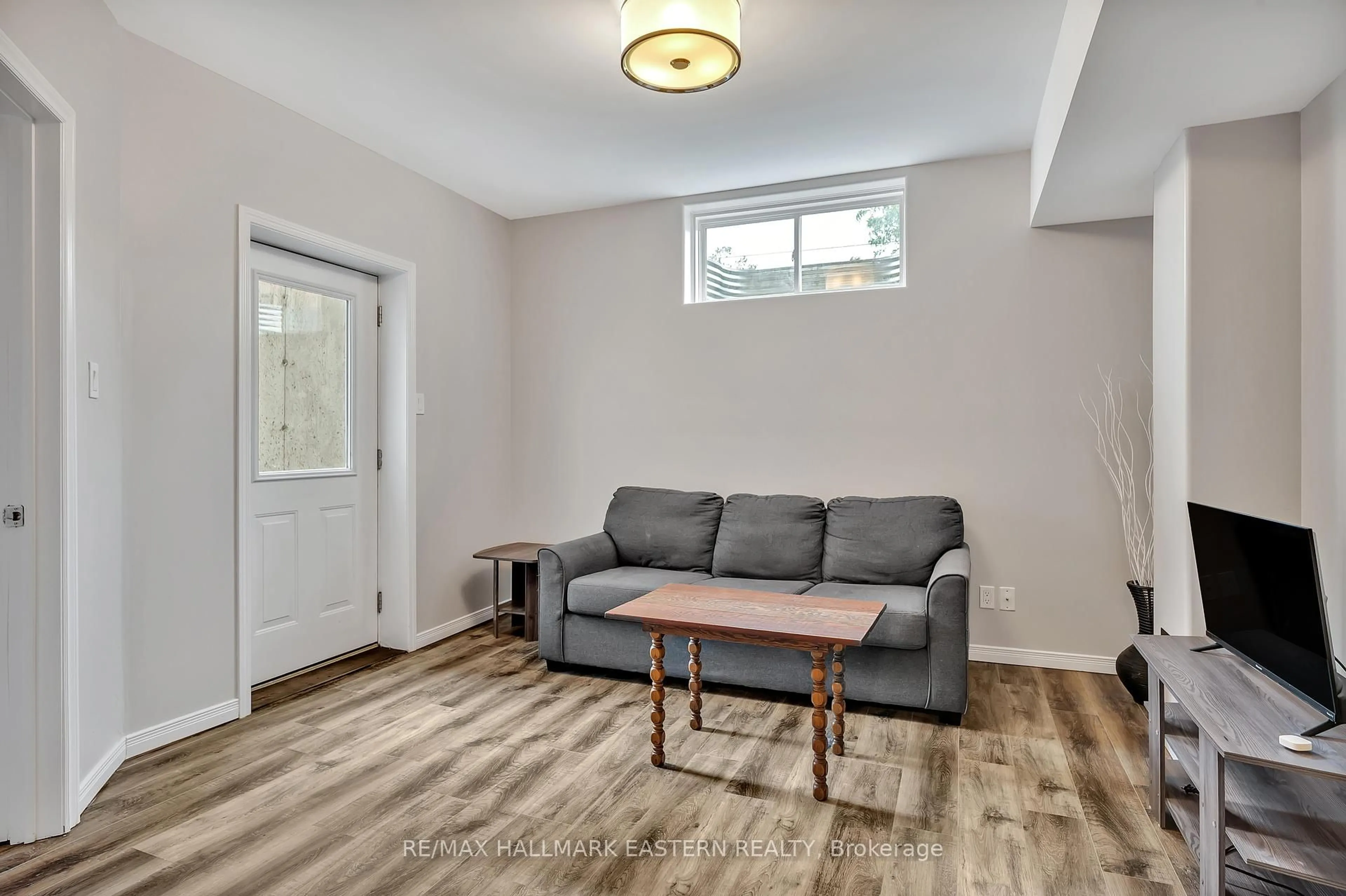 Living room with furniture, unknown for 1787 Waddell Ave, Peterborough Ontario K9K 2G5