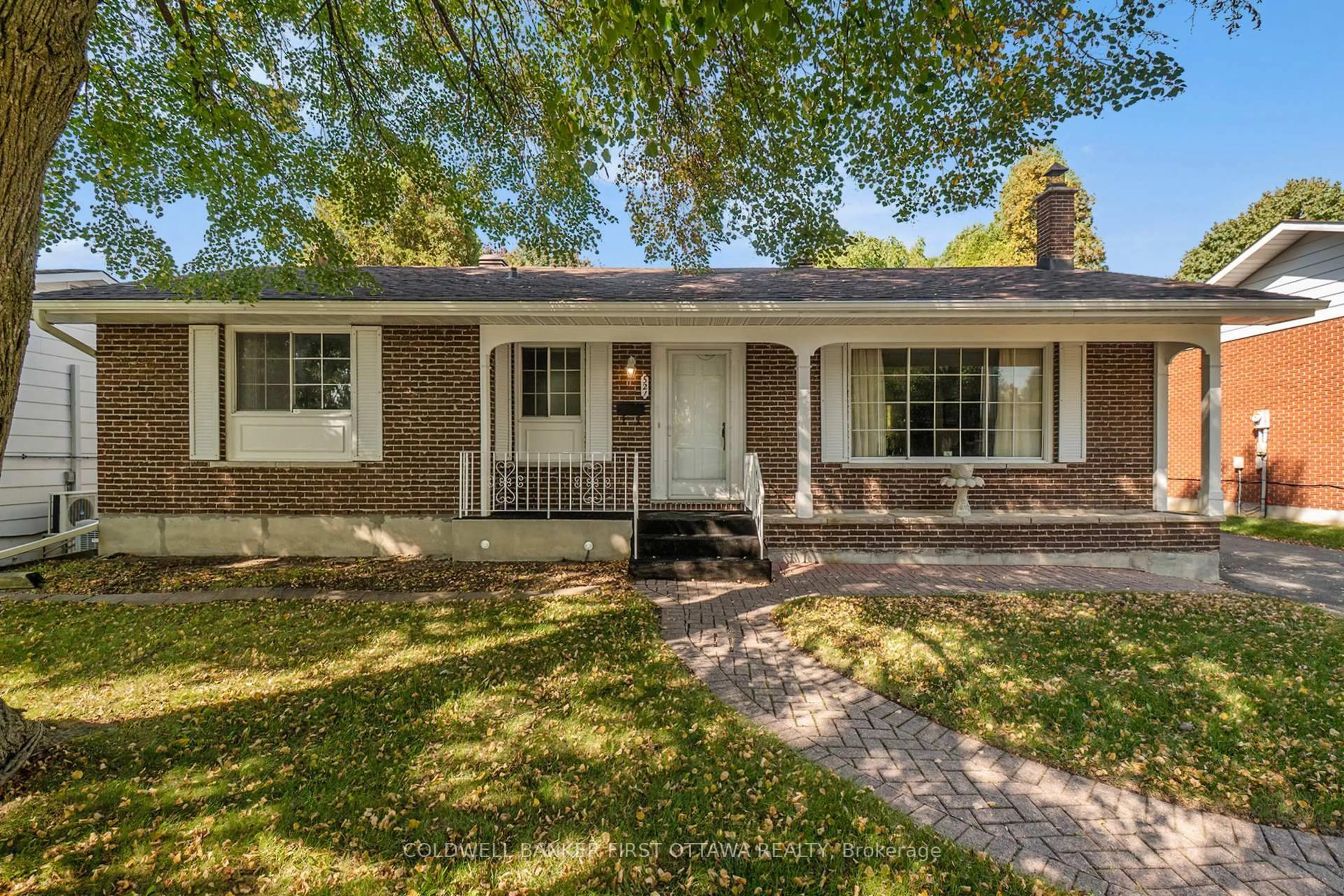 Home with brick exterior material, street for 521 Ridgewood Dr, Cornwall Ontario K6H 5Z6
