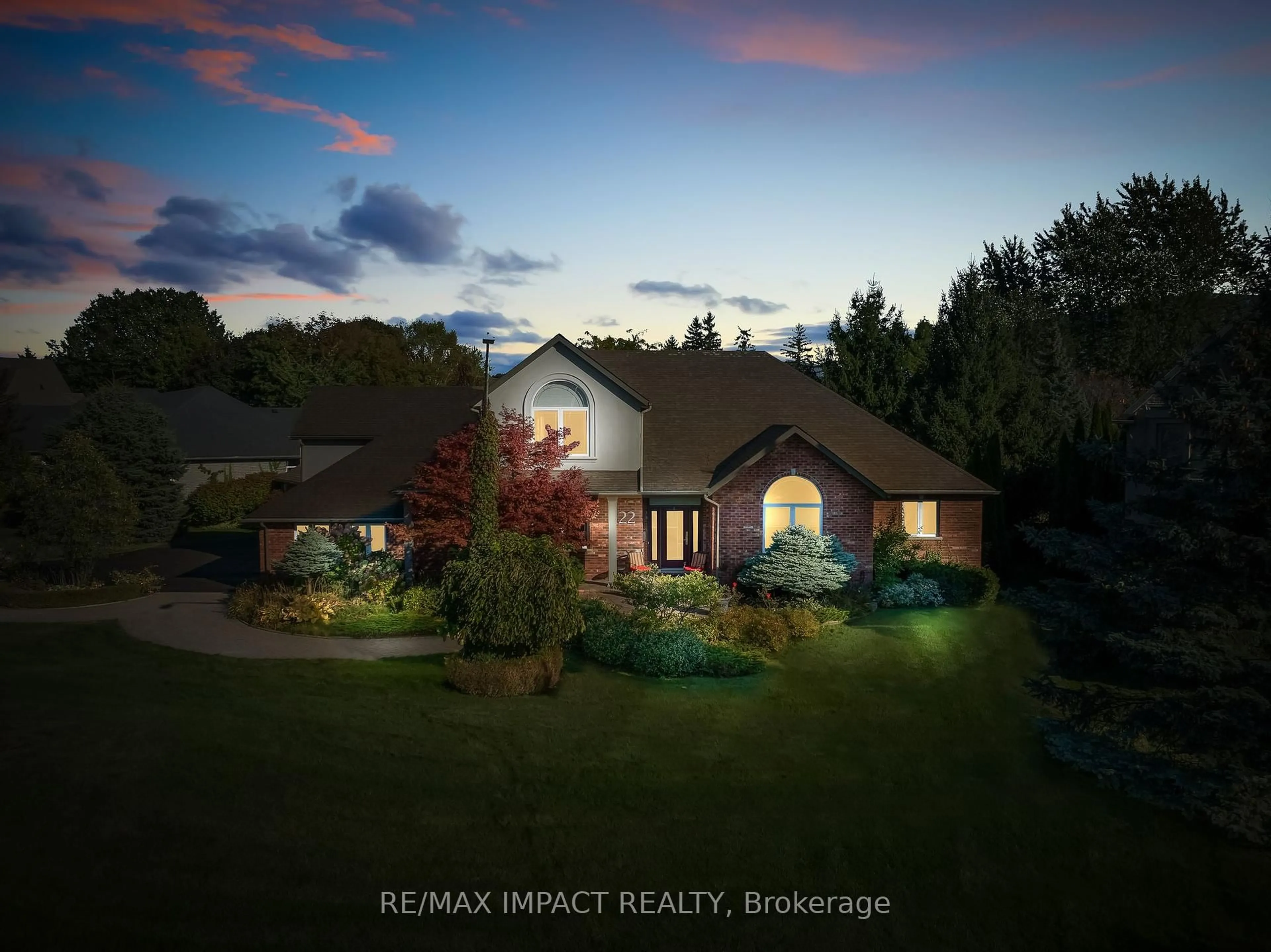 A pic from outside/outdoor area/front of a property/back of a property/a pic from drone, unknown for 22 Daniels Dr, Brighton Ontario K0K 1H0