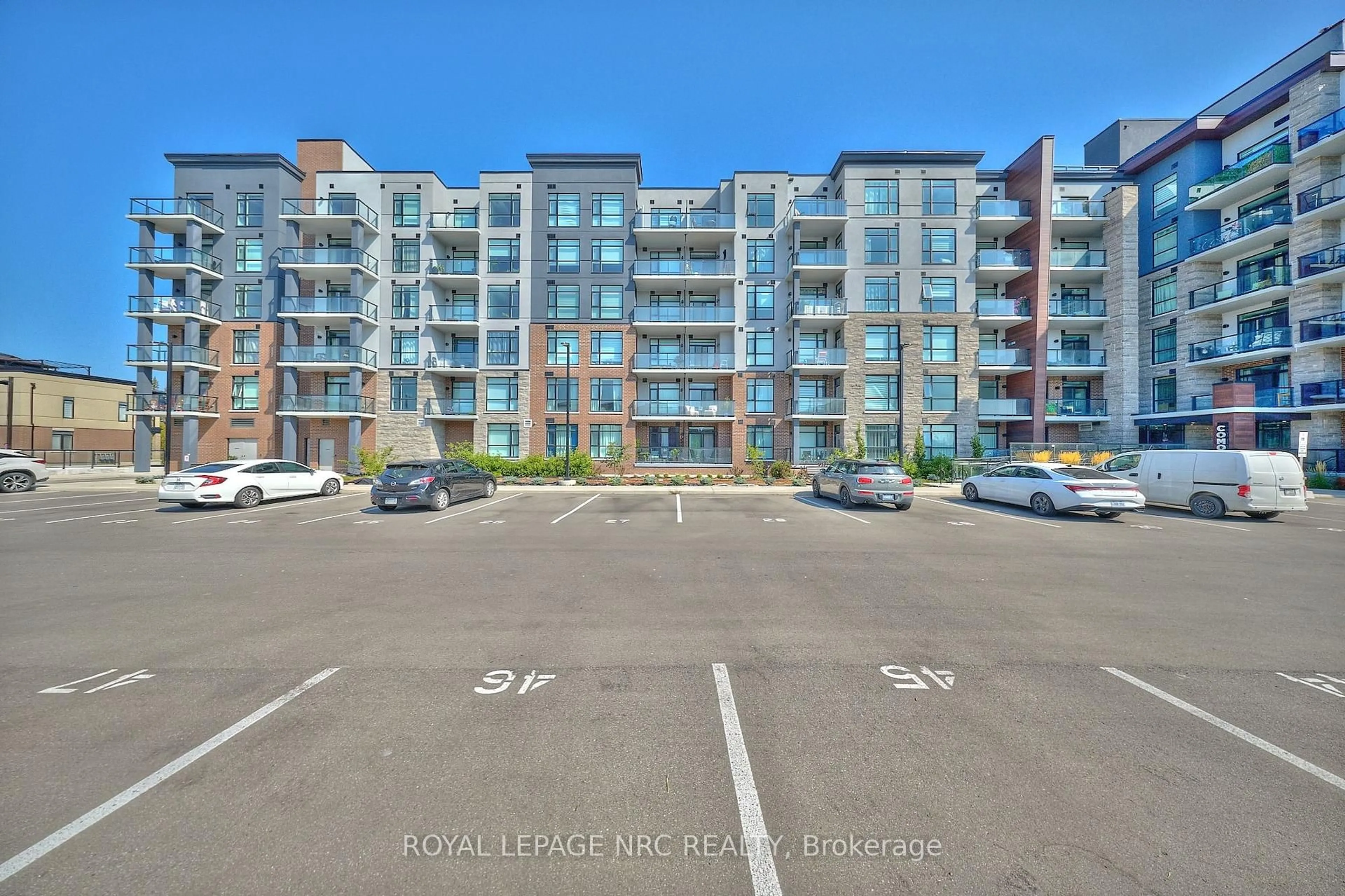 A pic from outside/outdoor area/front of a property/back of a property/a pic from drone, unknown for 600 North Service Rd #221, Hamilton Ontario L8E 0L2