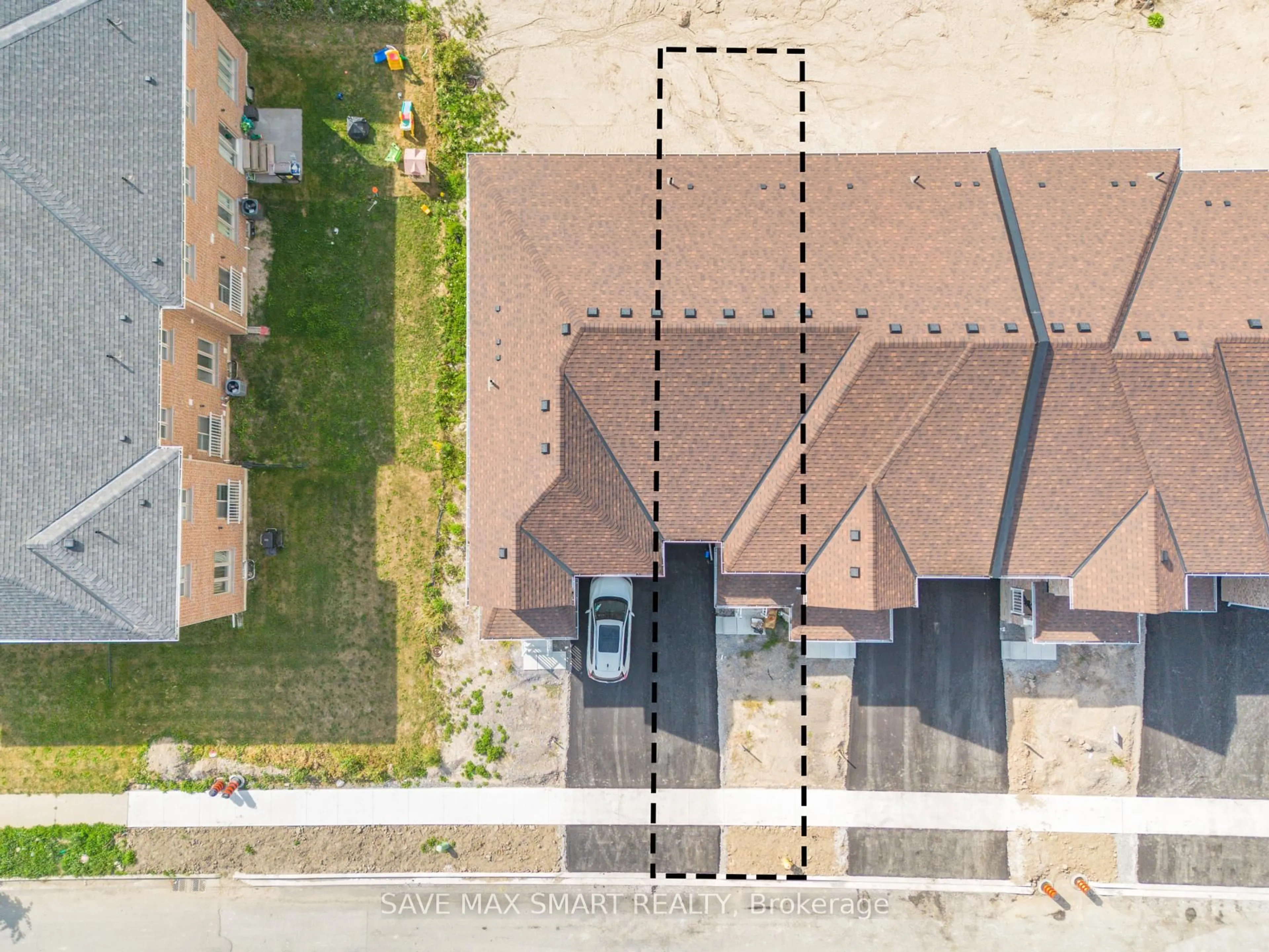 A pic from outside/outdoor area/front of a property/back of a property/a pic from drone, street for 69 Baker St, Thorold Ontario L2V 0N1