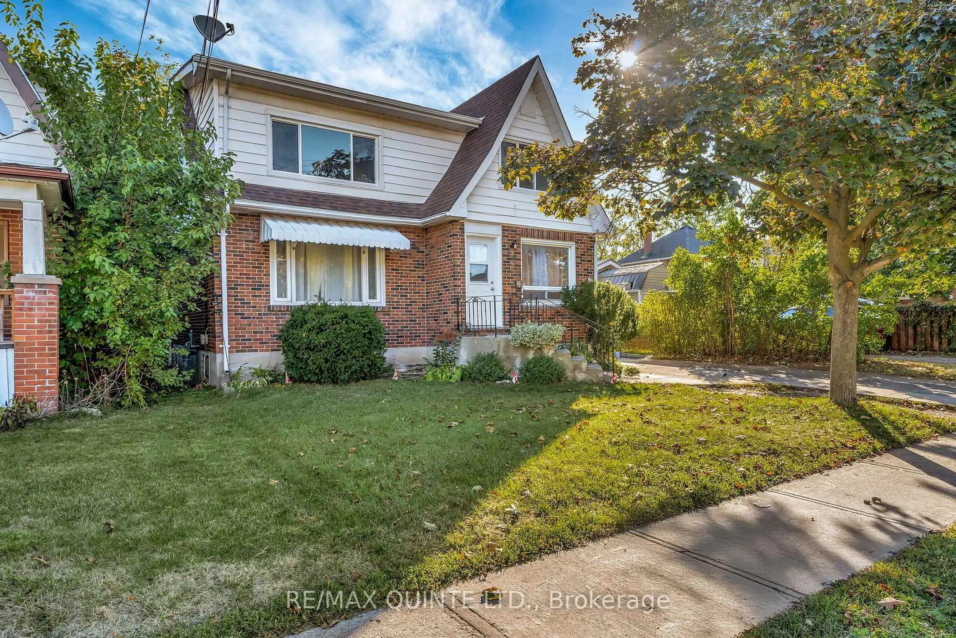 Home with brick exterior material, street for 7 Ritchie Ave, Belleville Ontario K8P 3V8