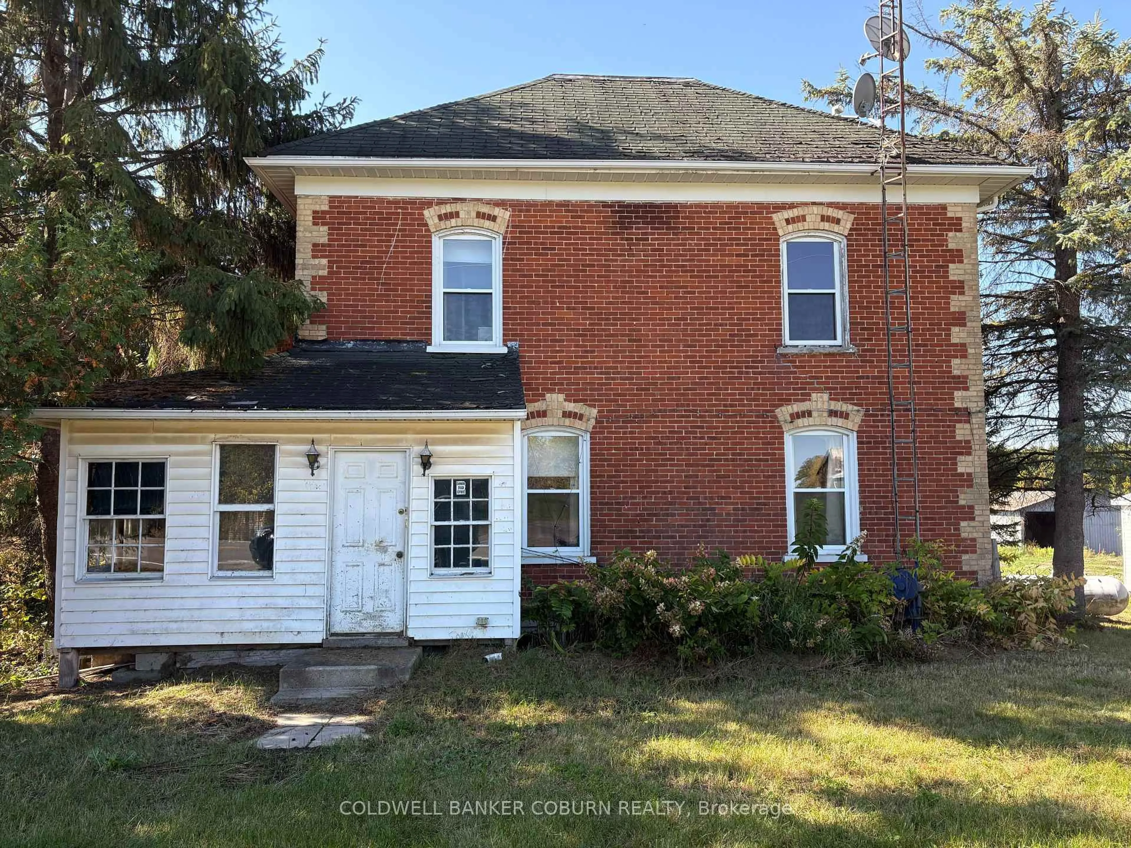 Home with brick exterior material, building for 545 Rosedale Rd, Smiths Falls Ontario K7A 5B8
