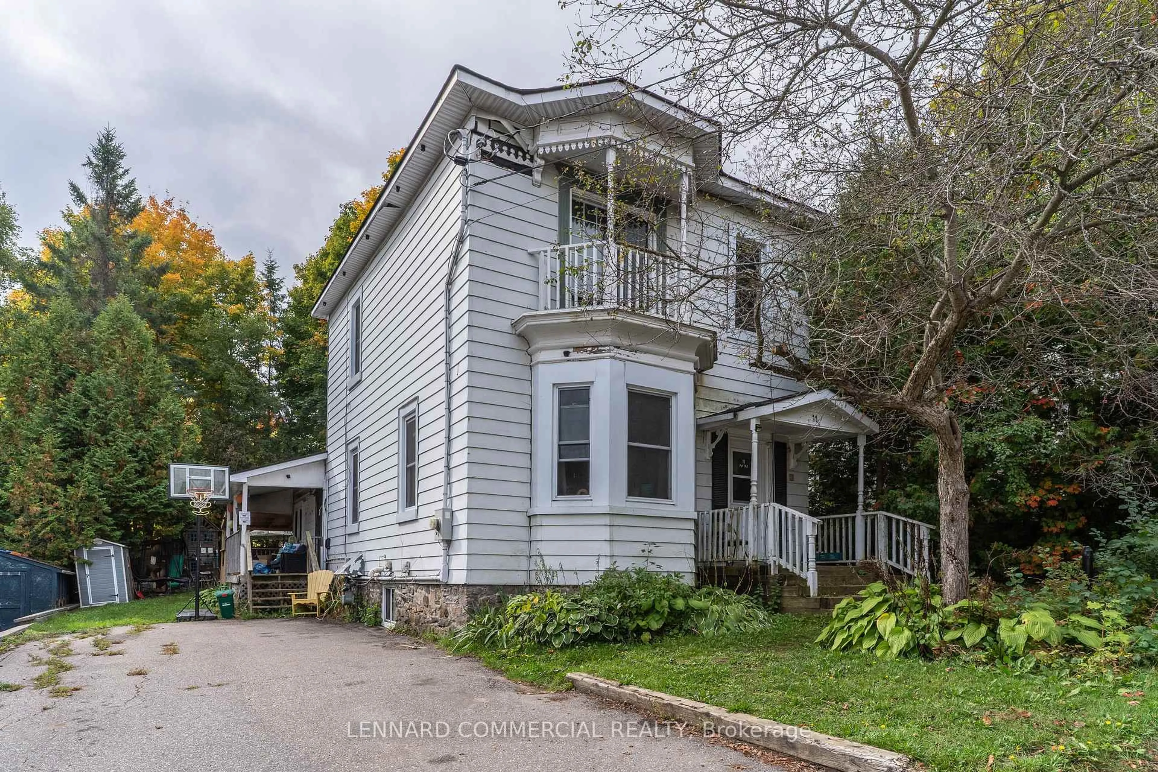 Unknown for 11 Minerva St, Huntsville Ontario P1H 1C6