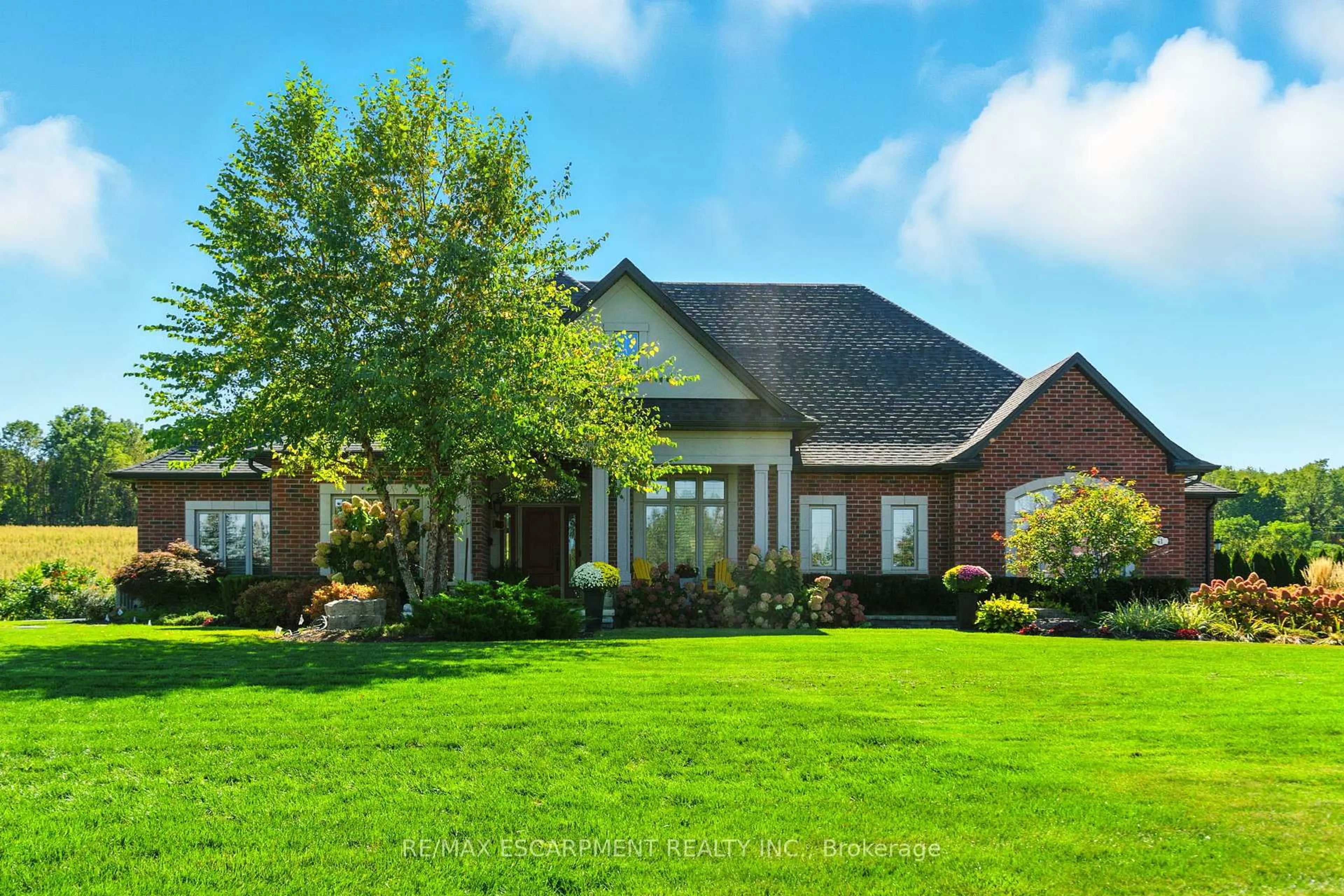 Home with brick exterior material, street for 41 Shakespeare Rd, Hamilton Ontario L9H 7R5