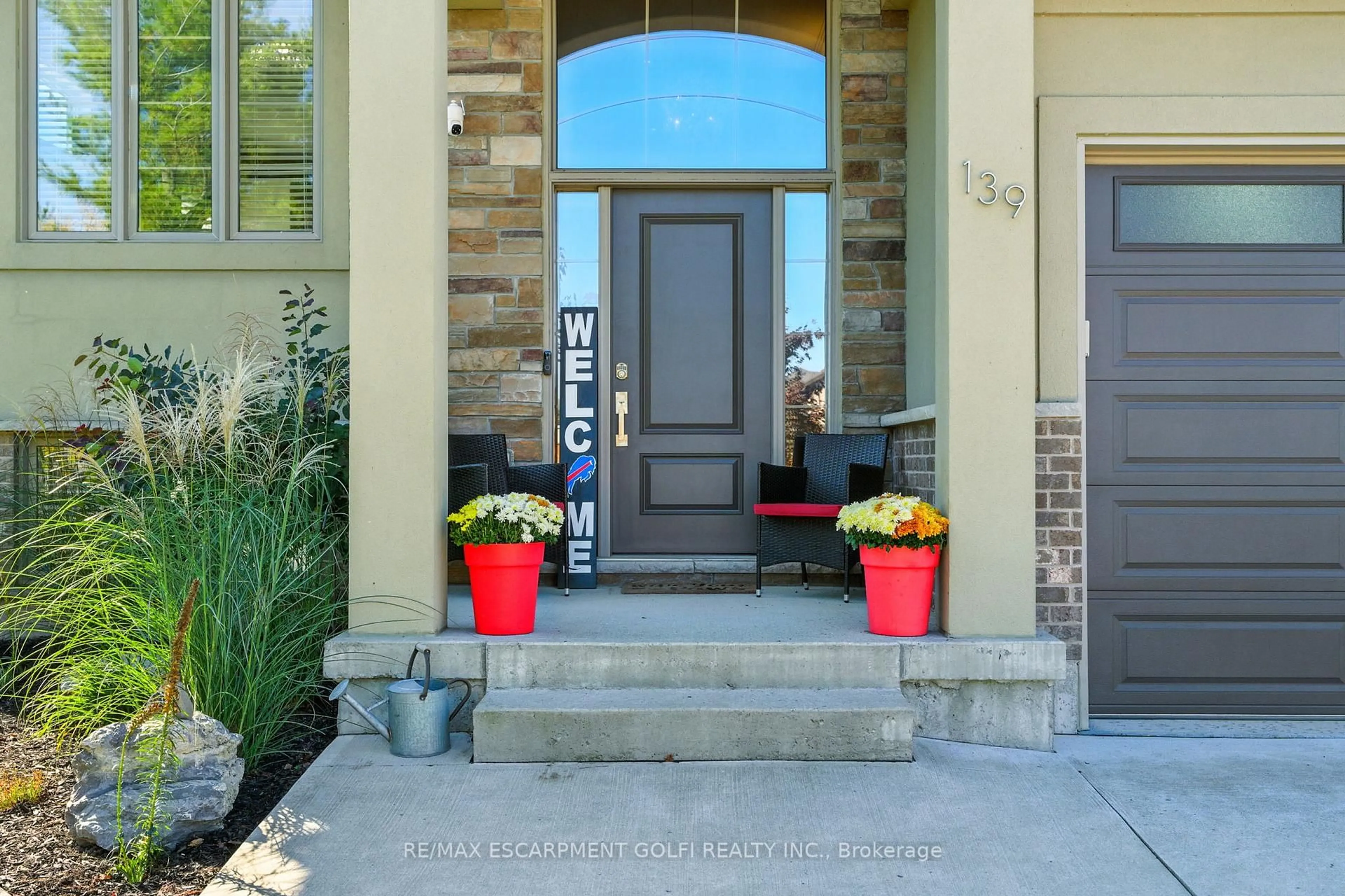 Indoor entryway for 139 GAISER Rd, Welland Ontario L3C 0B5