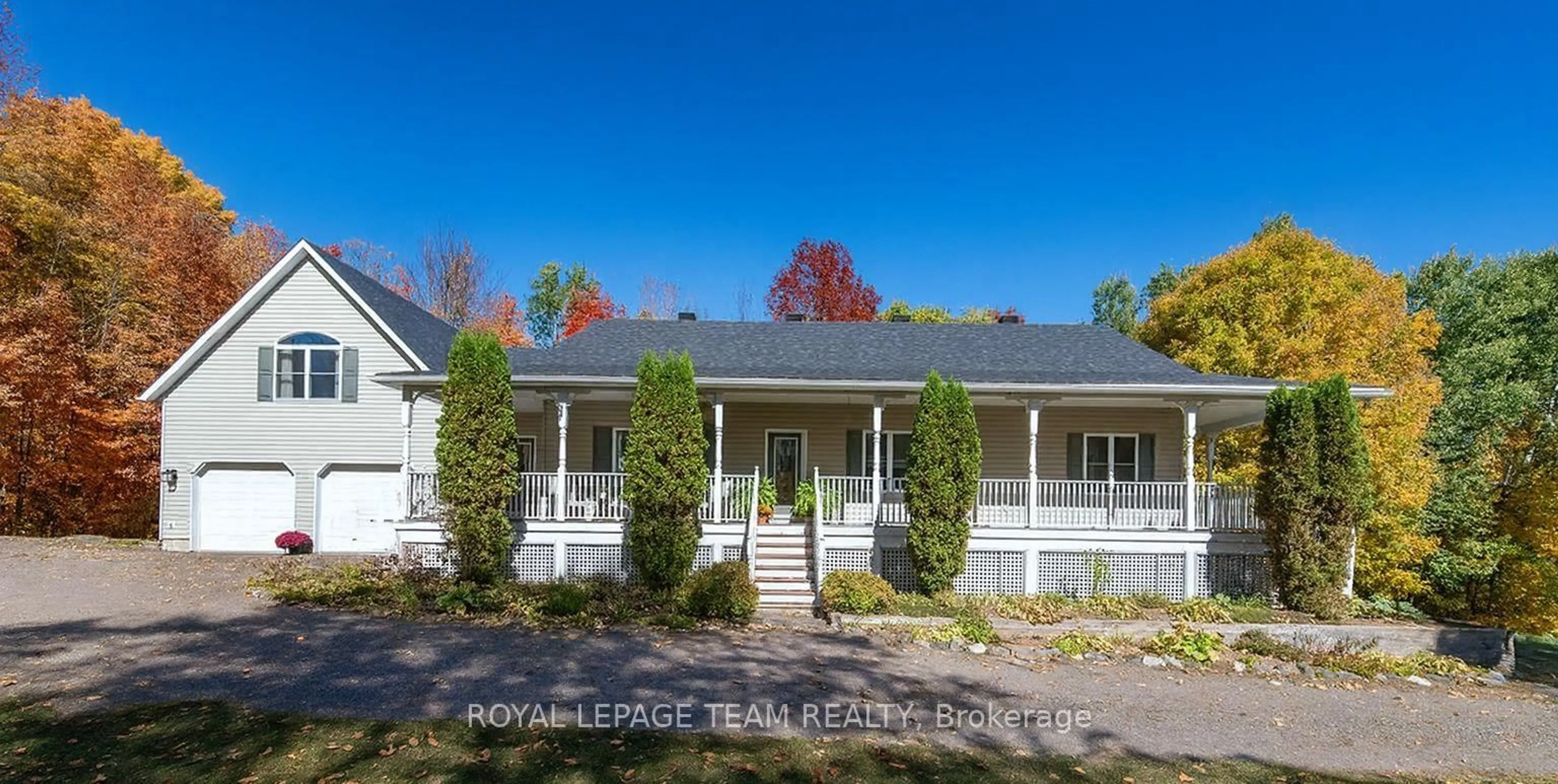Home with vinyl exterior material, street for 698 BARRYVALE Rd, Calabogie Ontario K0J 1H0