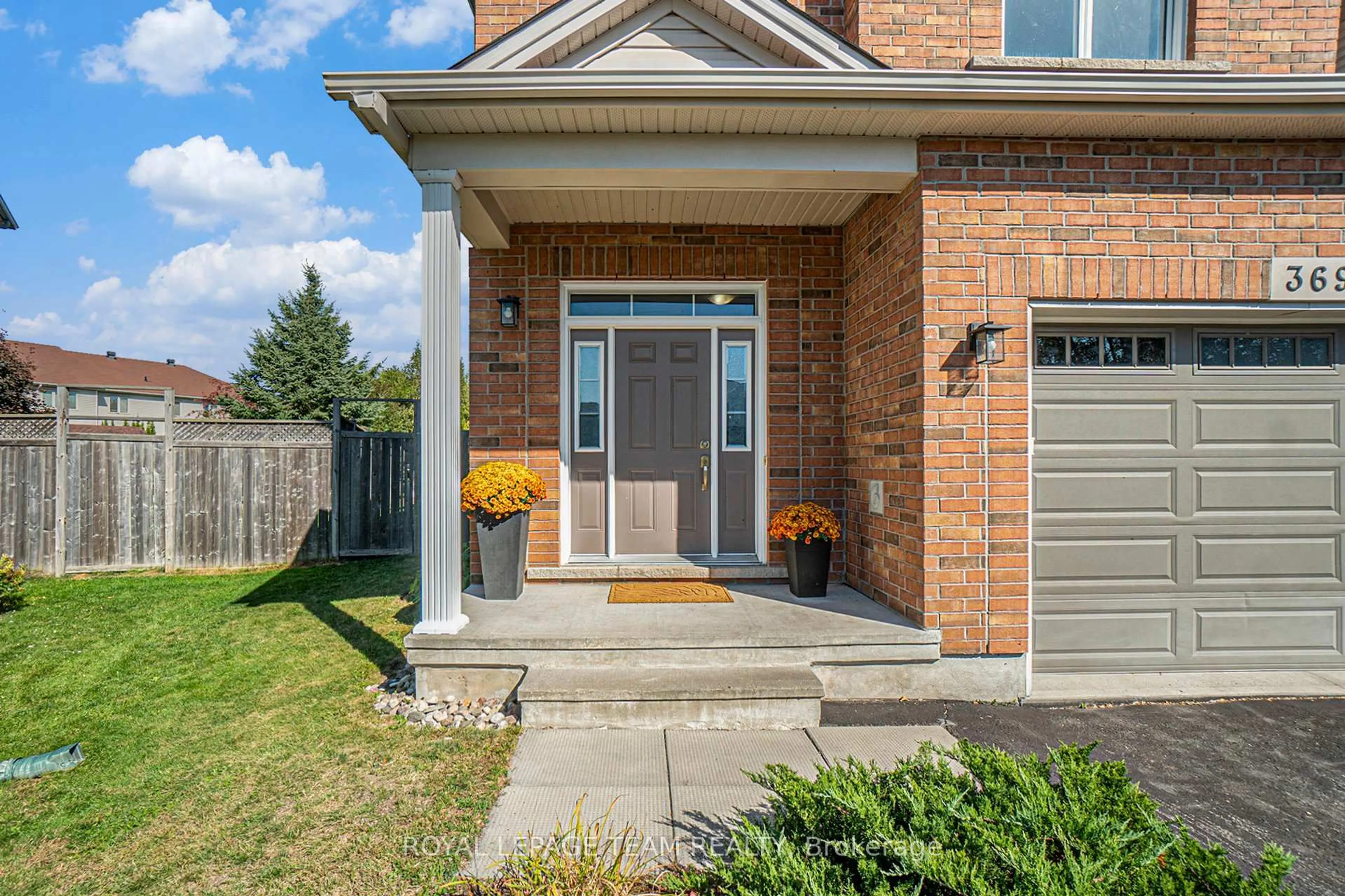 Home with brick exterior material, street for 369 Glenbrae Ave, Ottawa Ontario K2W 0C2