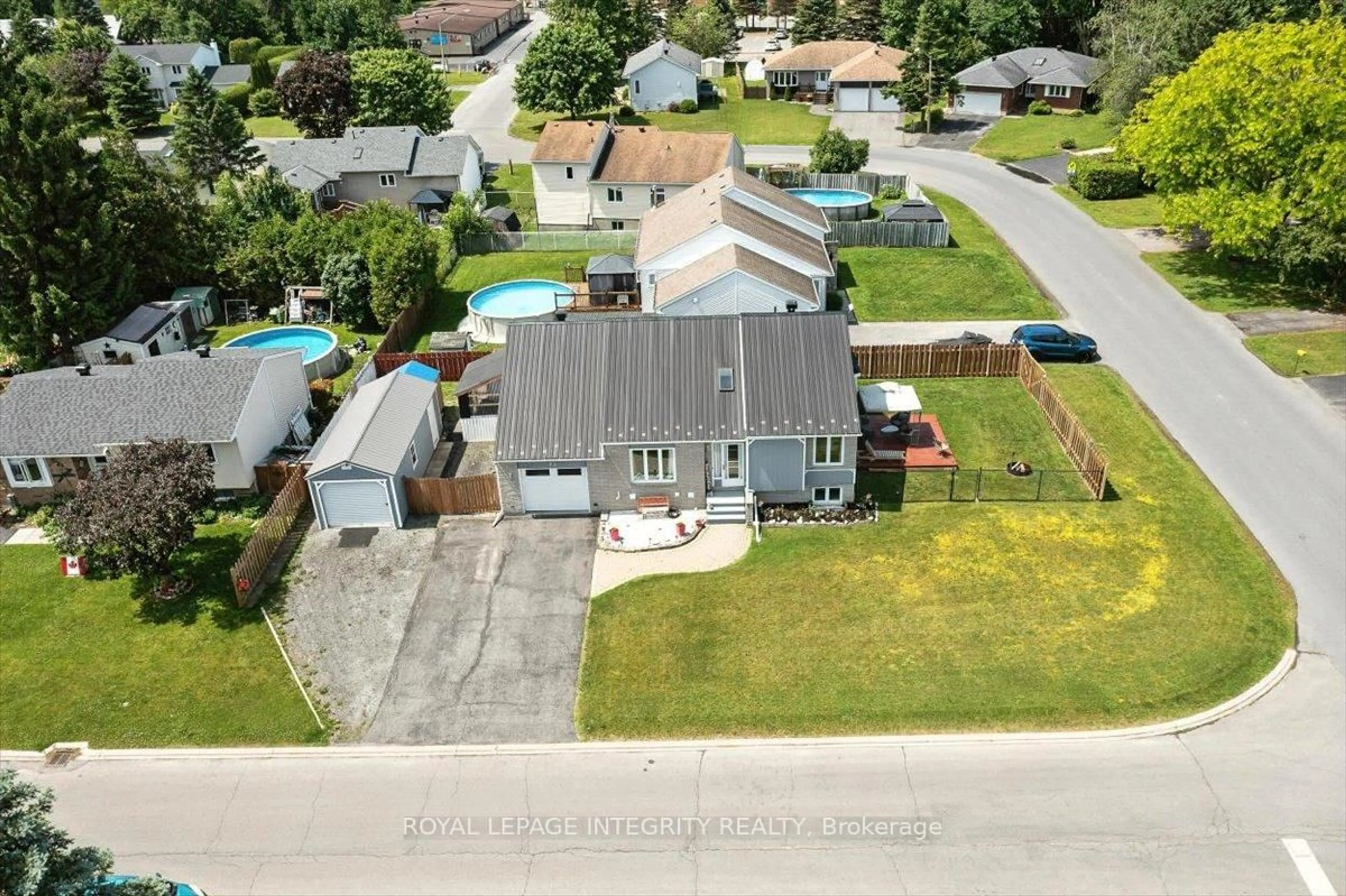 A pic from outside/outdoor area/front of a property/back of a property/a pic from drone, street for 51 Marcel St, Russell Ontario K0A 1W0