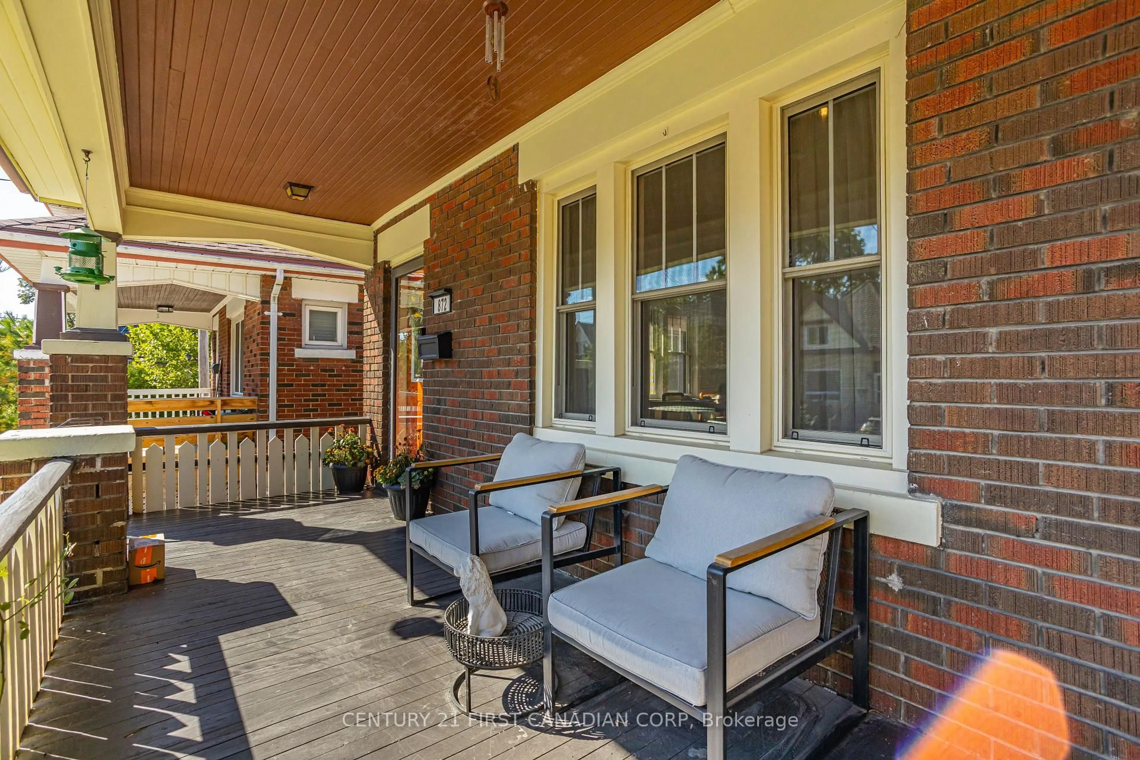 Unknown for 872 Lovett St, London East Ontario N5Z 1N5