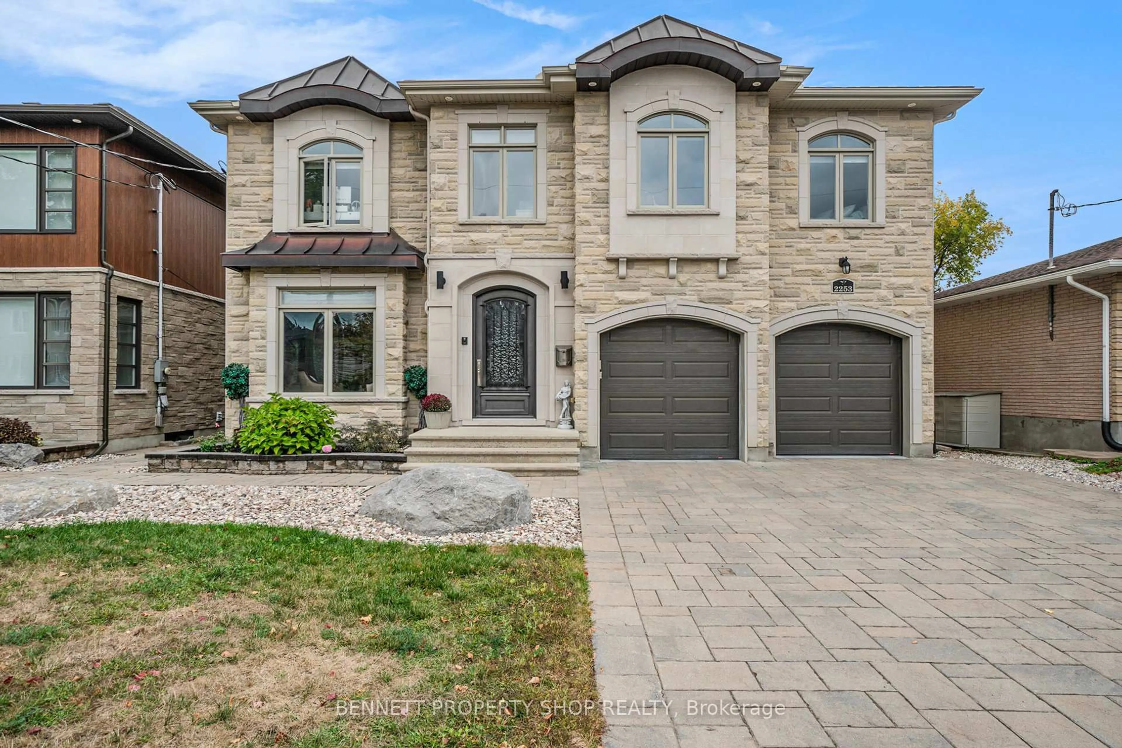 Home with brick exterior material, street for 2253 Prospect Ave, Ottawa Ontario K1H 7G2