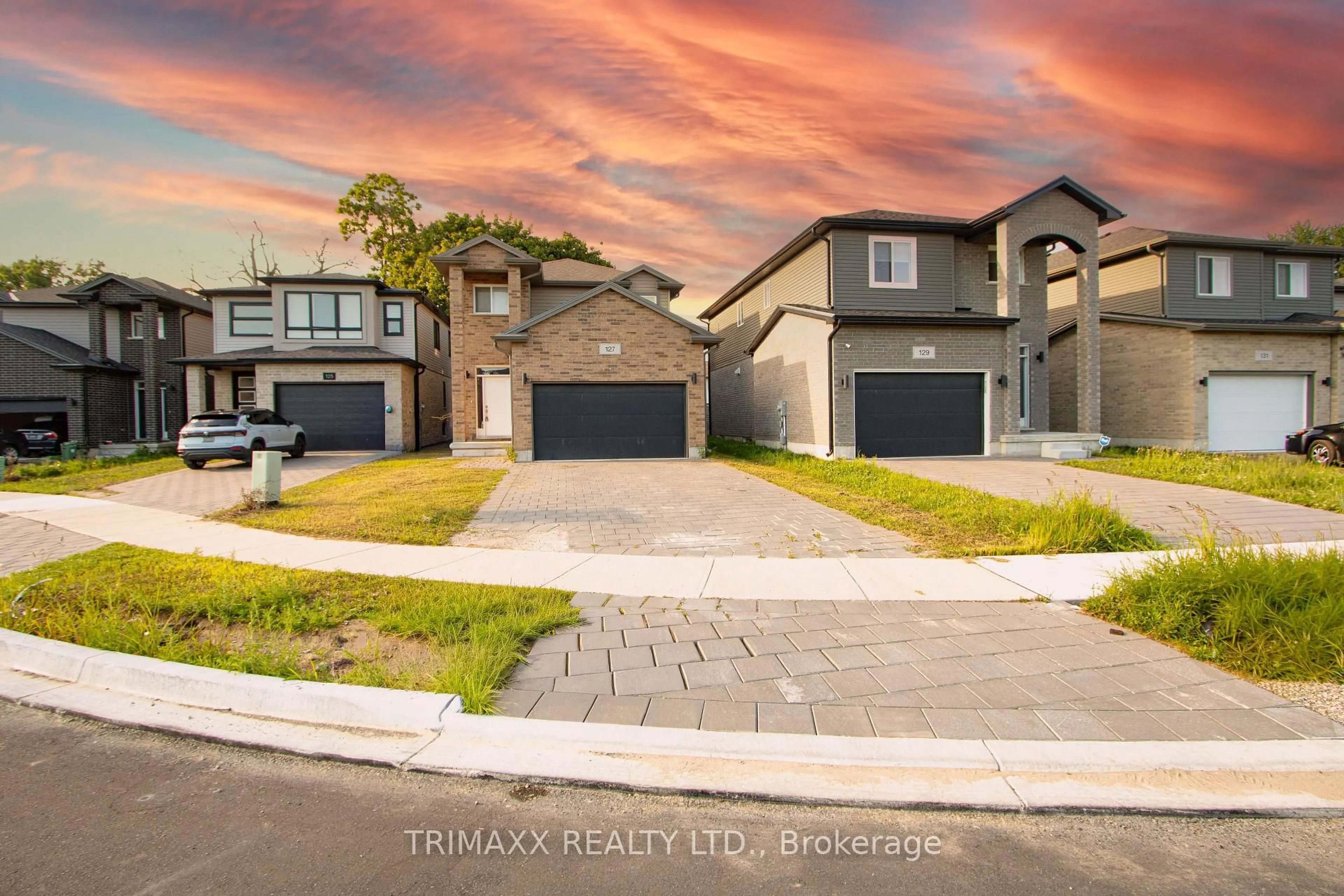 A pic from outside/outdoor area/front of a property/back of a property/a pic from drone, street for 127 Marconi Crt, London East Ontario N5V 0C9