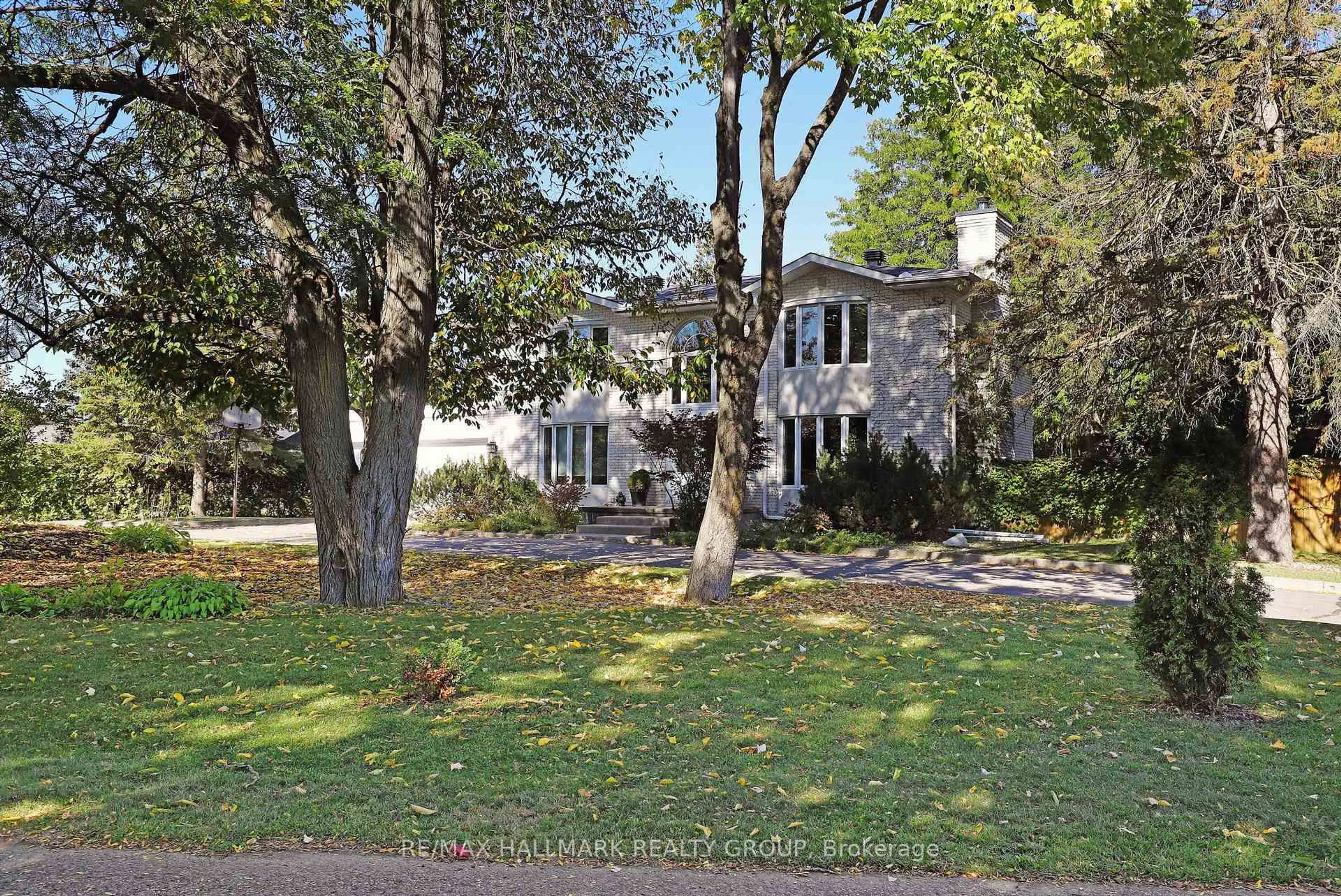 A pic from outside/outdoor area/front of a property/back of a property/a pic from drone, street for 3062 Upper Otterson Pl, Ottawa Ontario K1V 7B6