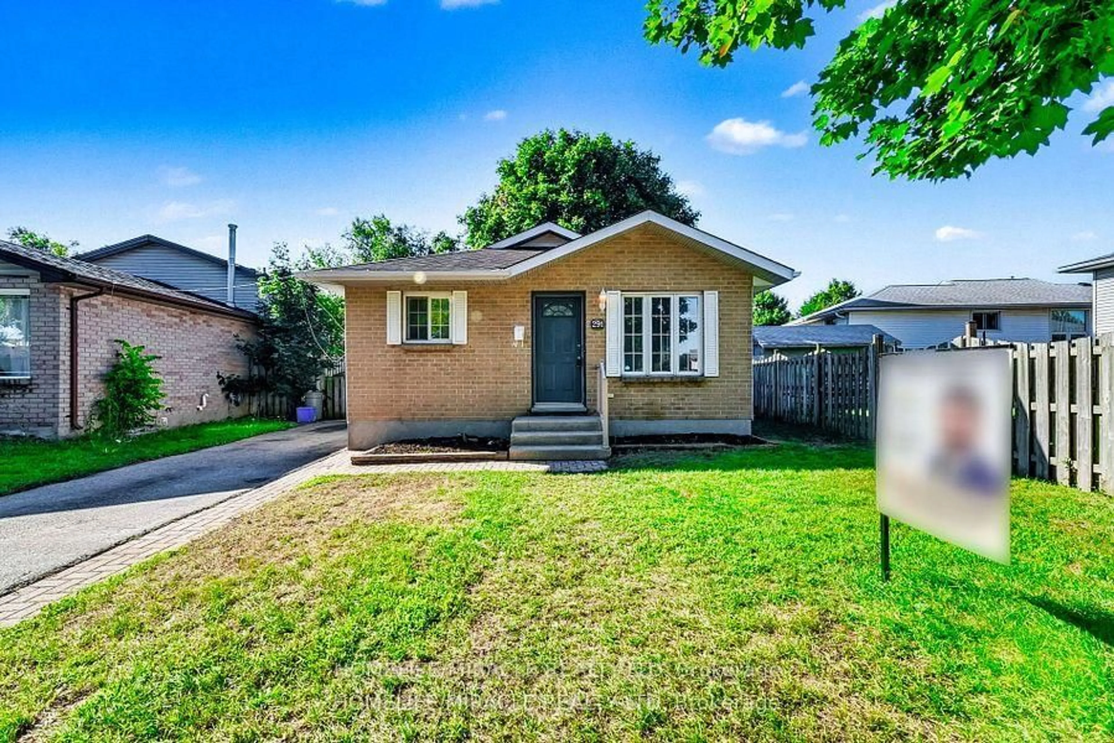 Home with vinyl exterior material, street for 291 Portsmouth Cres, London East Ontario N5V 4E1