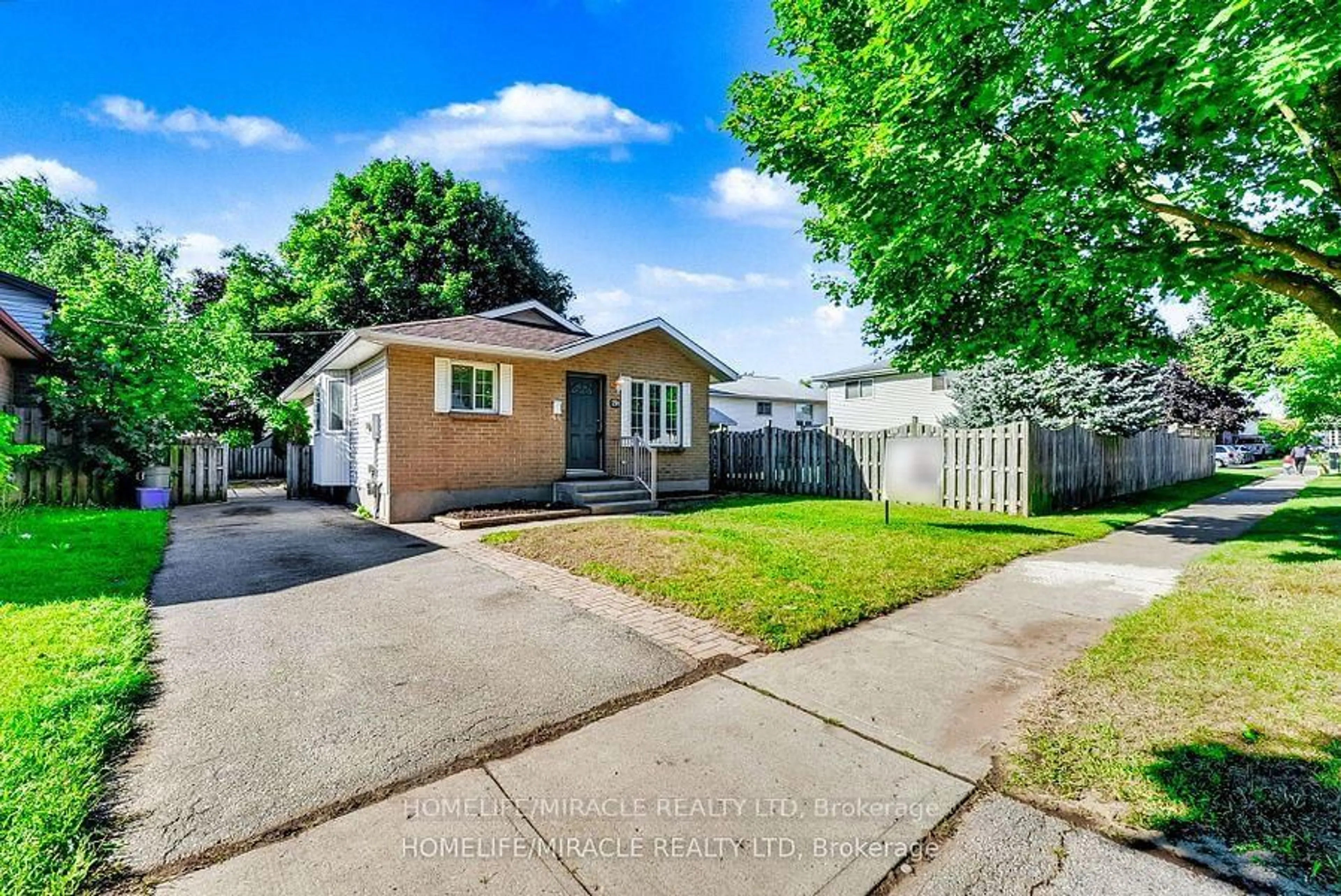 Unknown for 291 Portsmouth Cres, London East Ontario N5V 4E1