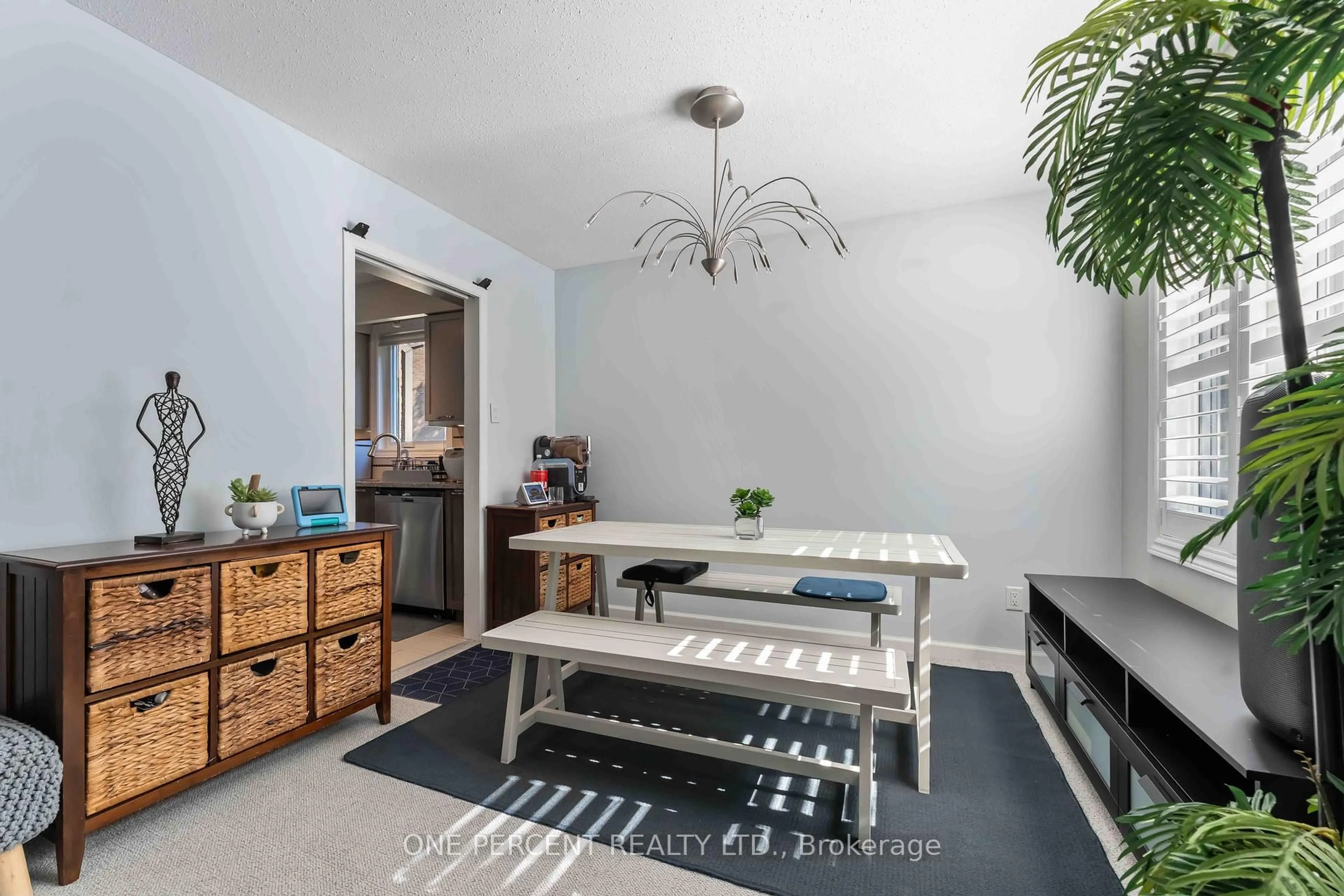 Unknown for 710 Coronation Ave #56, Ottawa Ontario K1G 4G7