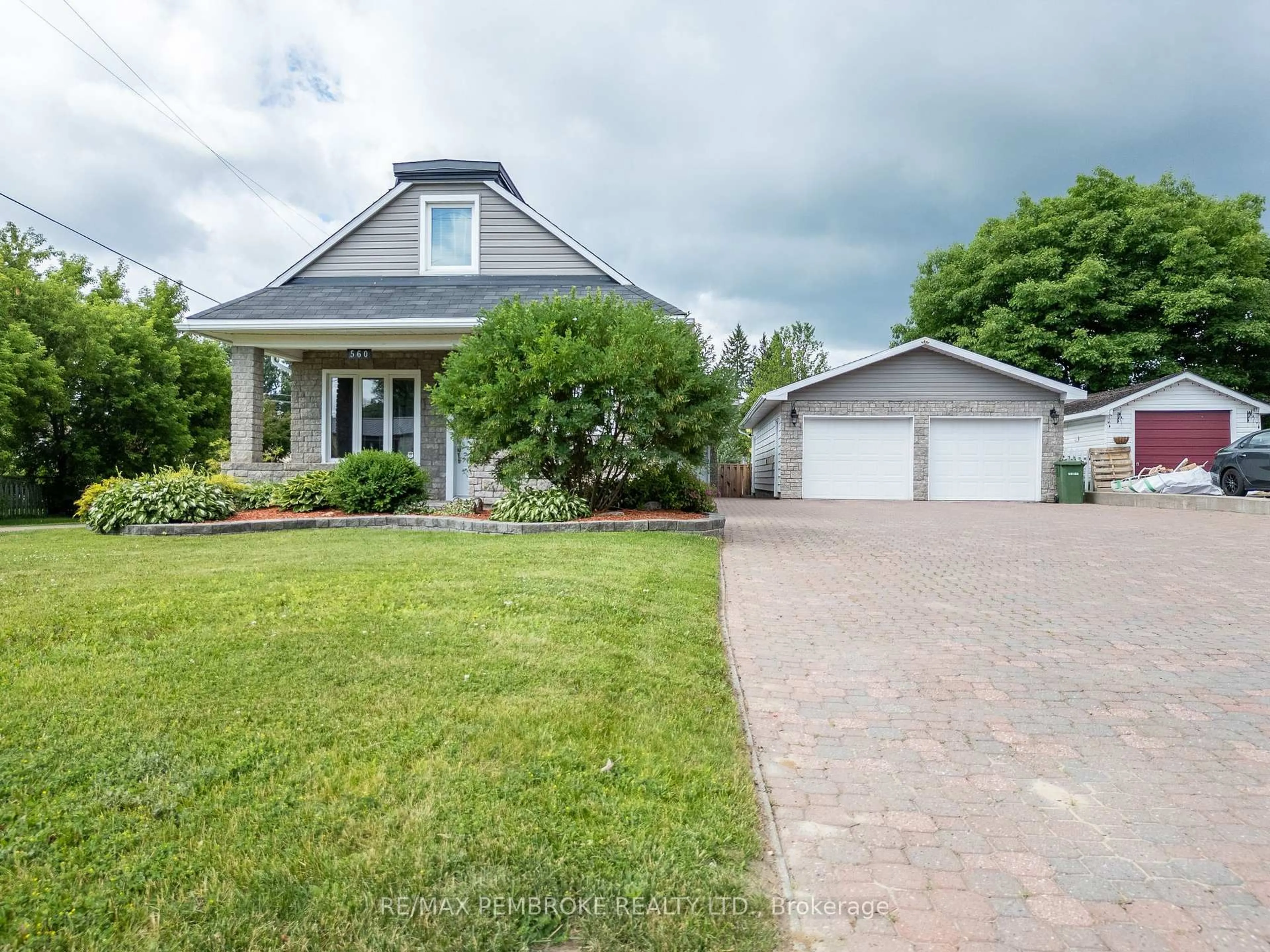 Unknown for 560 Boundary Rd, Pembroke Ontario K8A 6M3