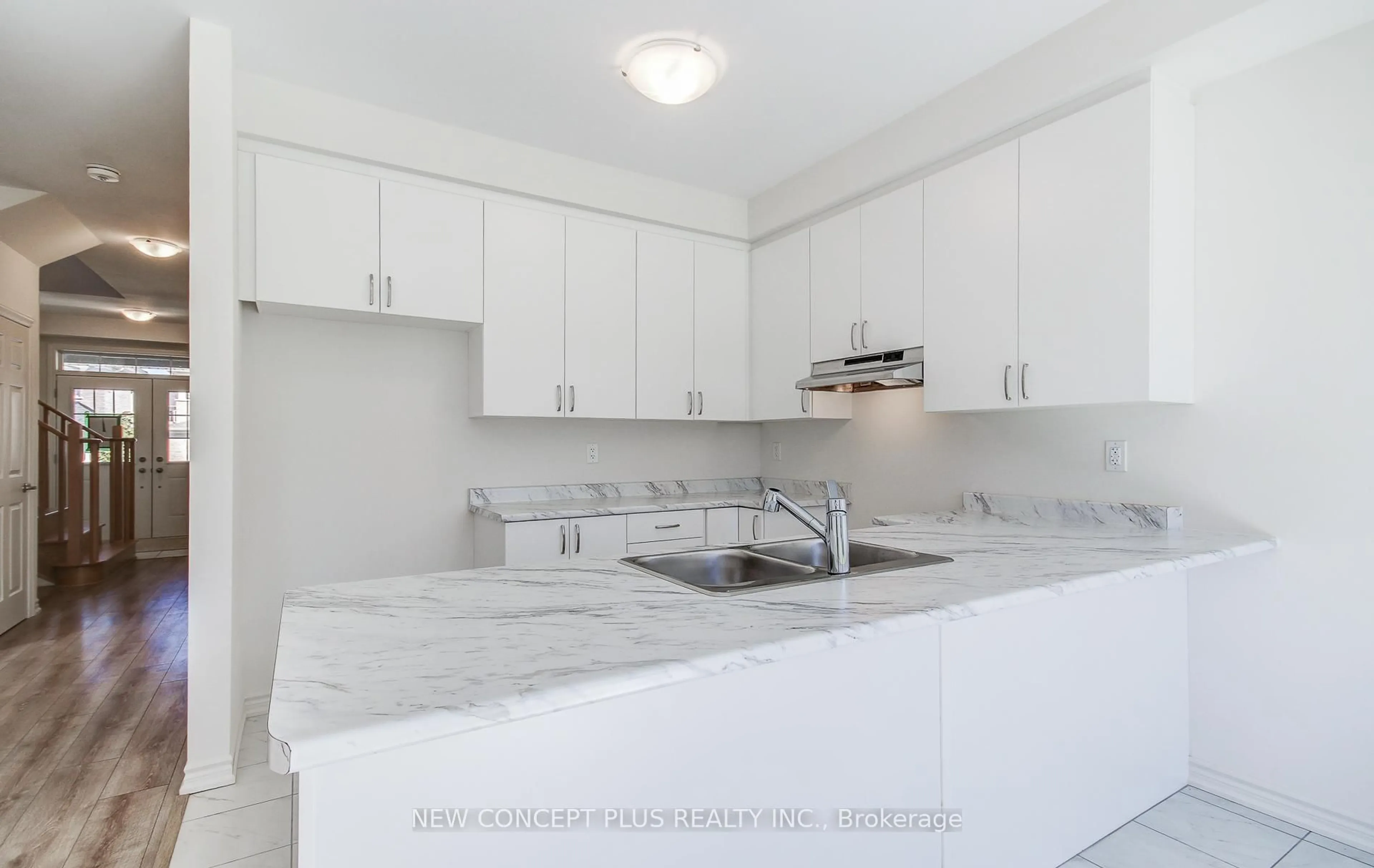 Standard kitchen, ceramic/tile floor for 64 Prest Way, Centre Wellington Ontario N1M 0K1
