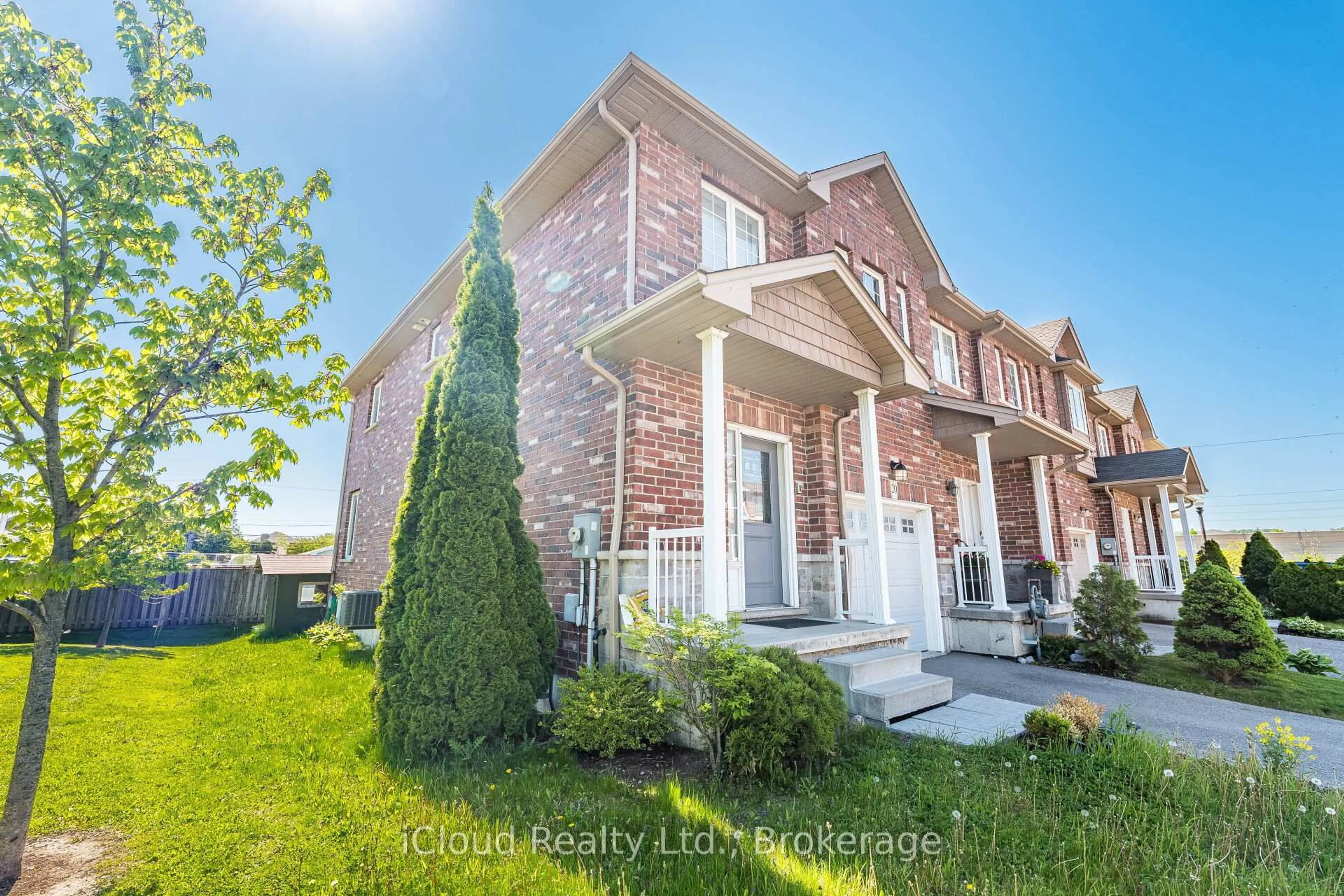 Home with brick exterior material, street for 45 Seabreeze Cres #20, Hamilton Ontario L8E 0G1