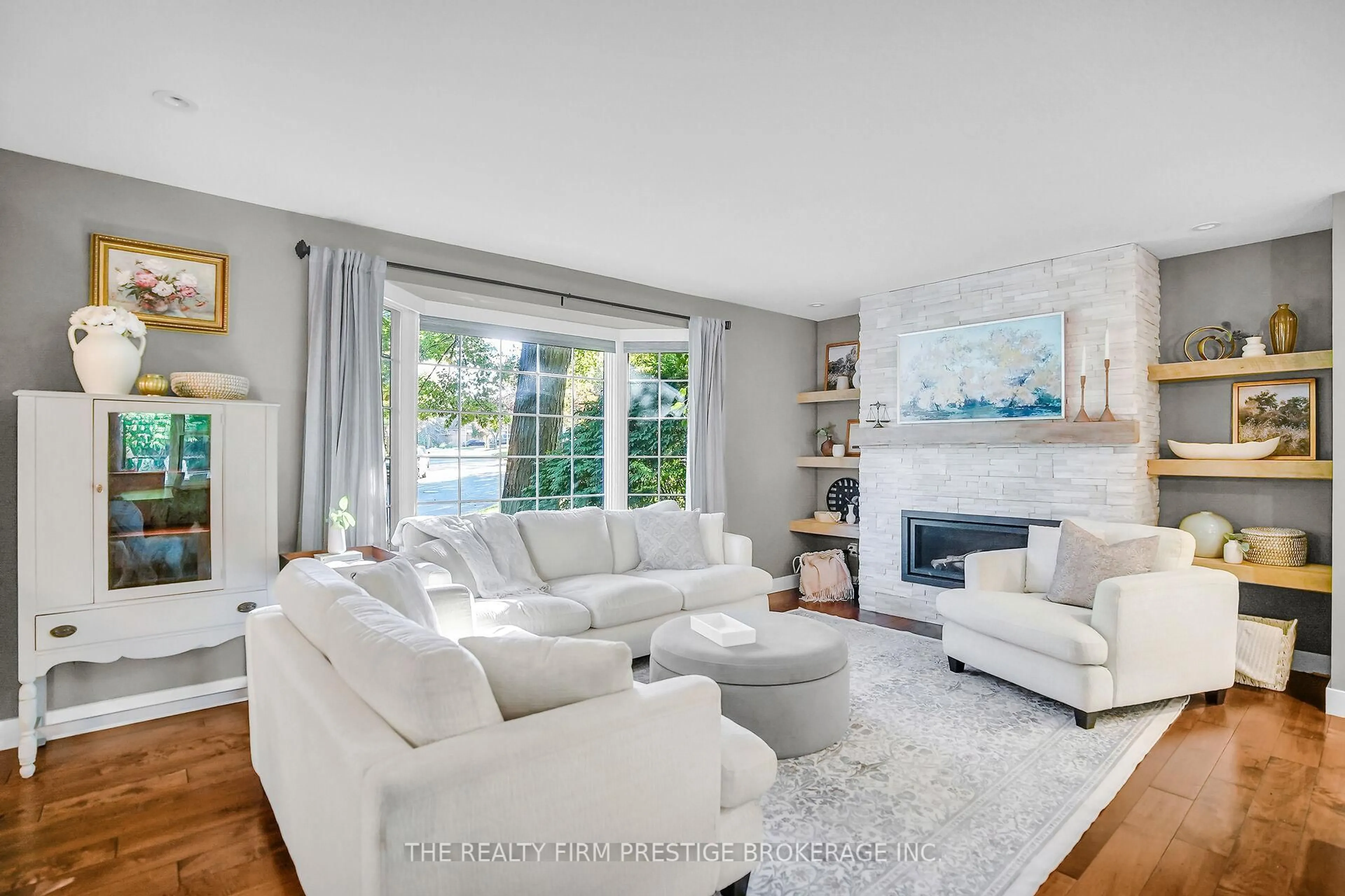 Living room with furniture, unknown for 15 Rockford Cres, London South Ontario N6K 3B5