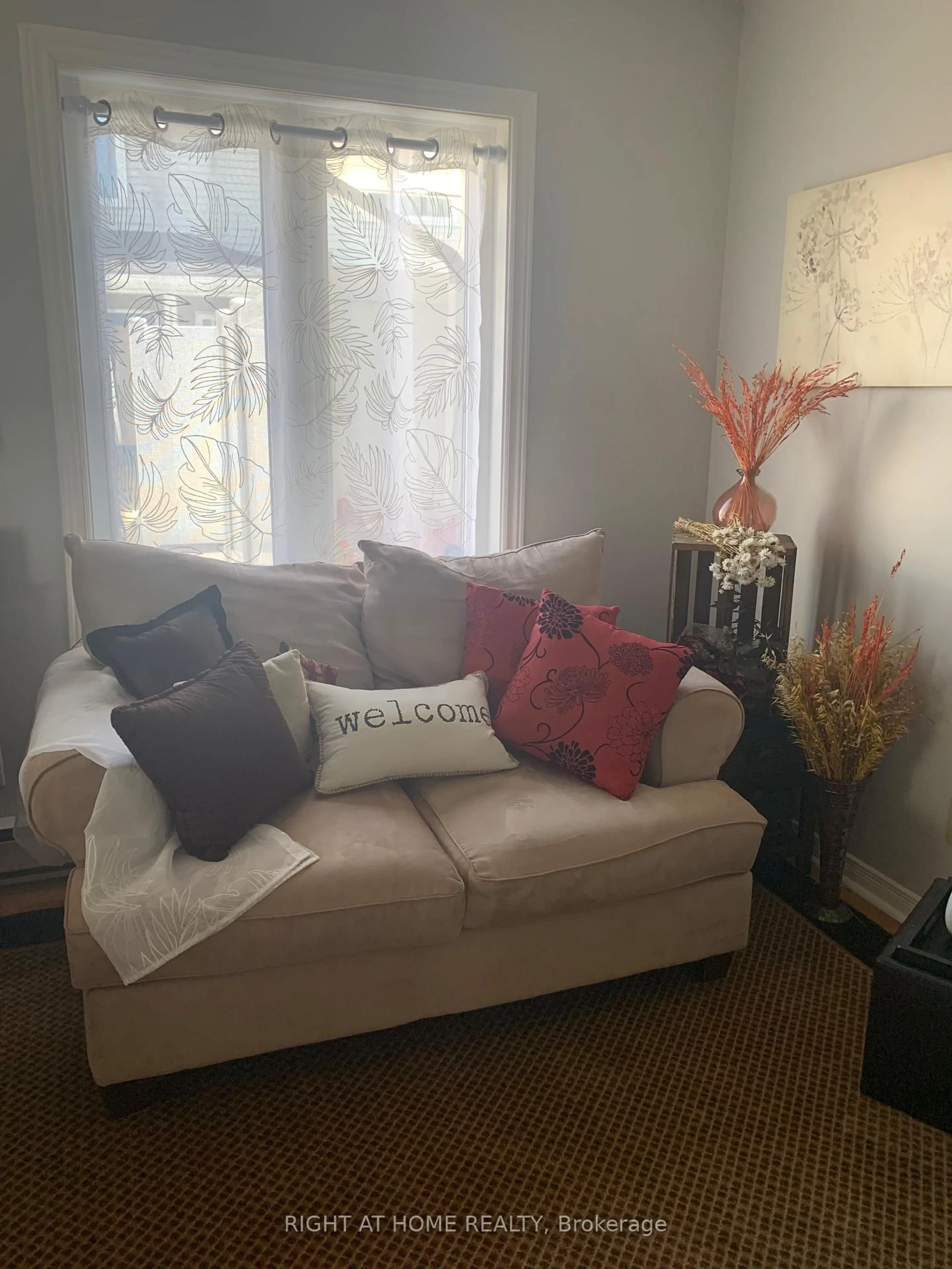 Living room with furniture, unknown for 1033 Cummings Ave #E, Ottawa Ontario K1J 9K6