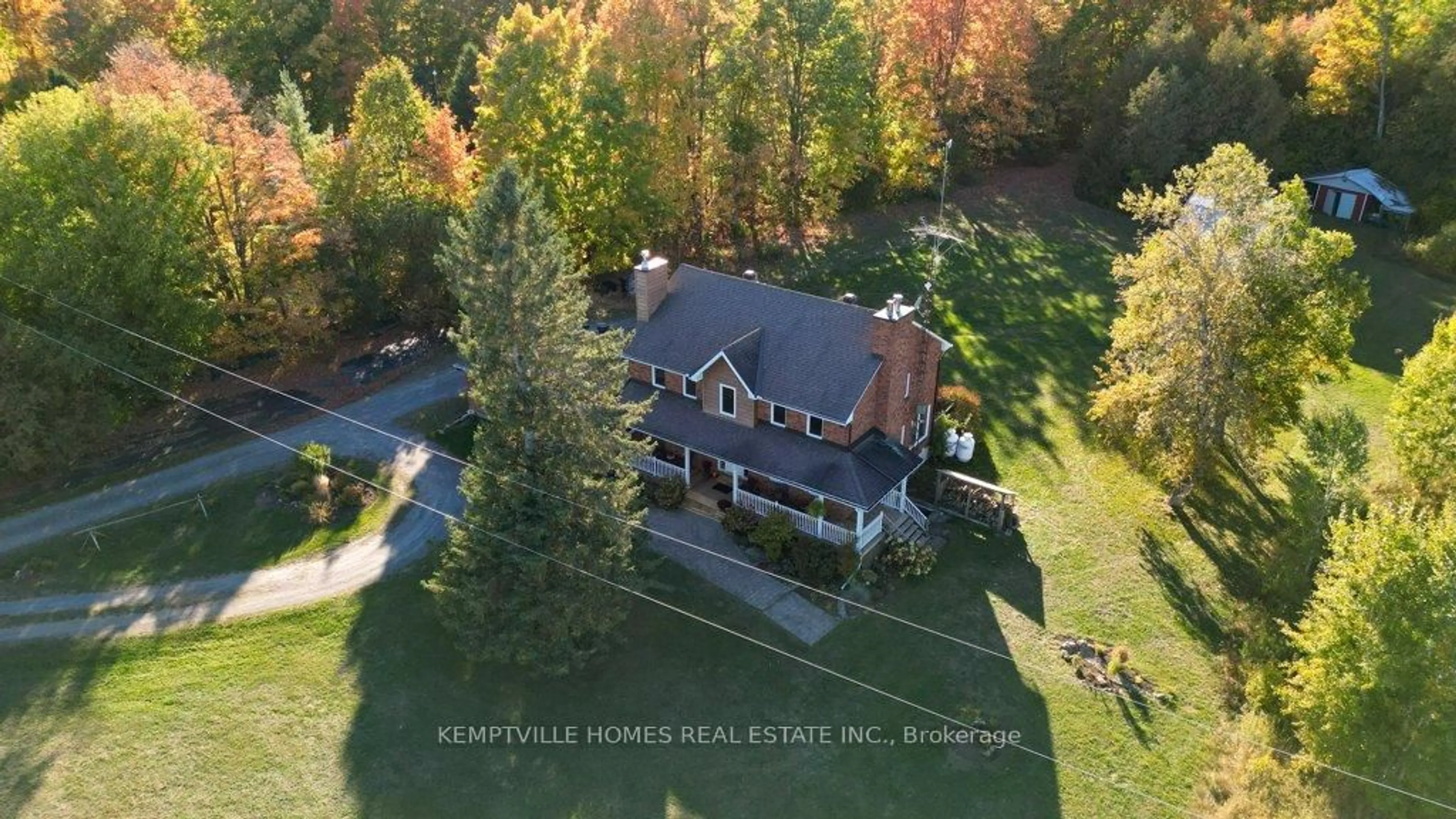 A pic from outside/outdoor area/front of a property/back of a property/a pic from drone, unknown for 6908 GALLAGHER Rd, North Gower Ontario K0A 2T0